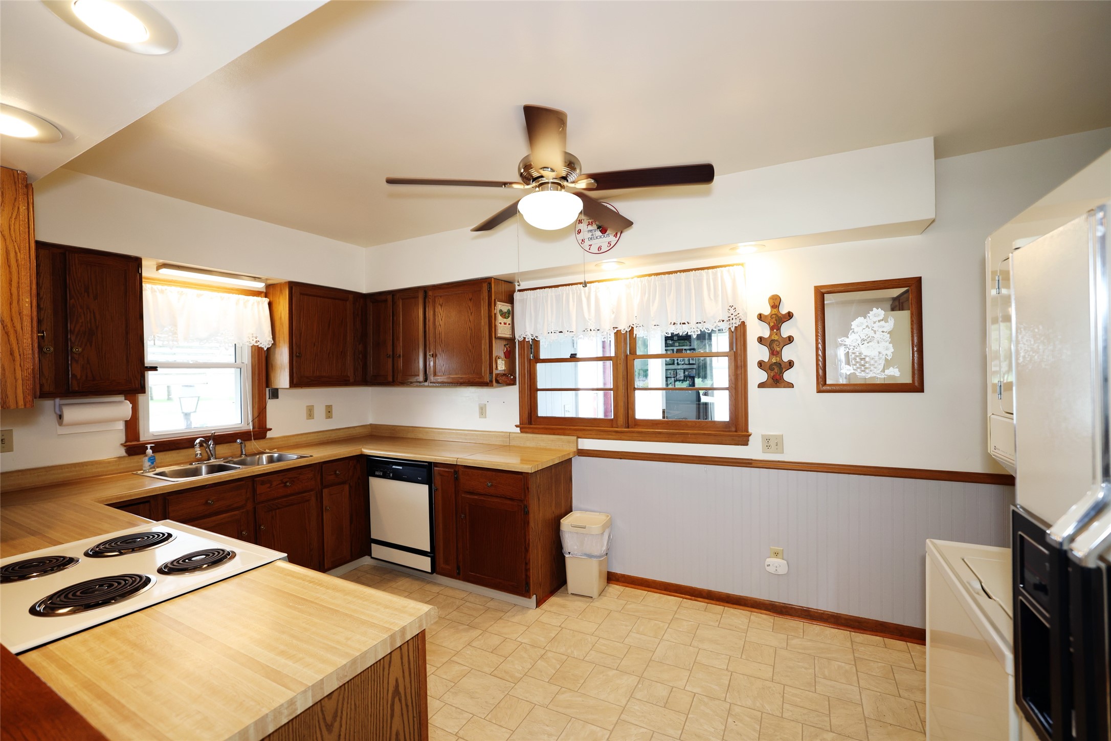 349 Sw Ringold Street Property Photo 7