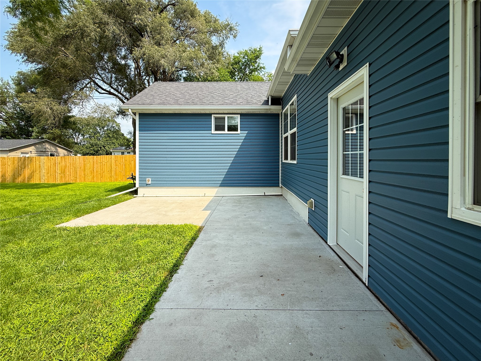 2009 Story Street Property Photo 18