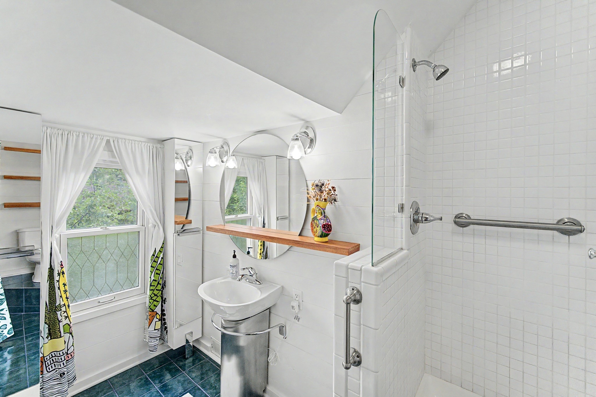821 Clark Avenue Property Photo 18