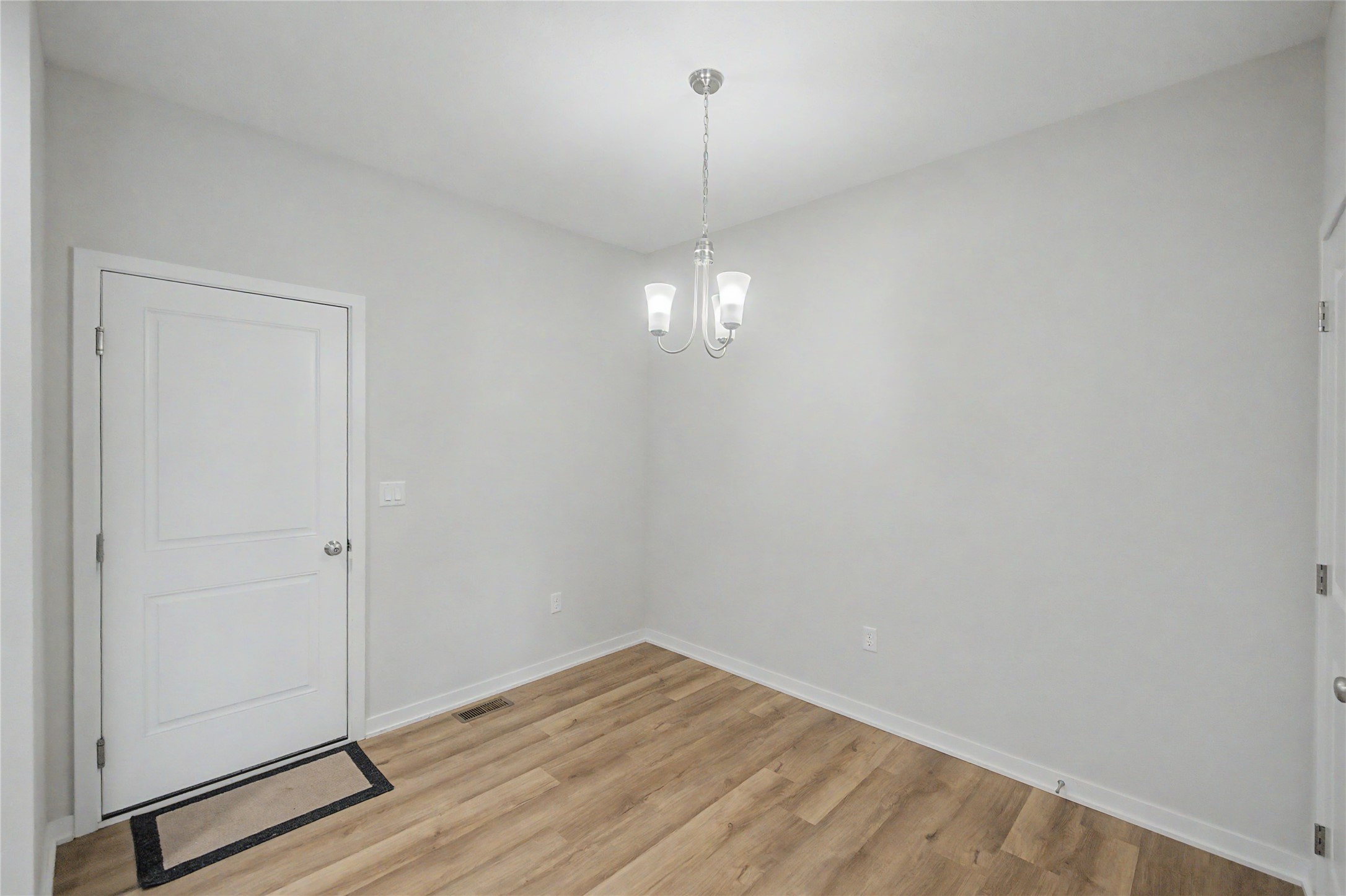 1291 S 91st Street Property Photo 3