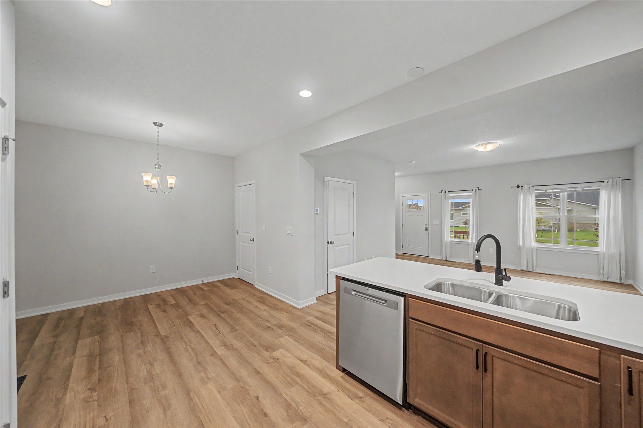 1291 S 91st Street Property Photo 6
