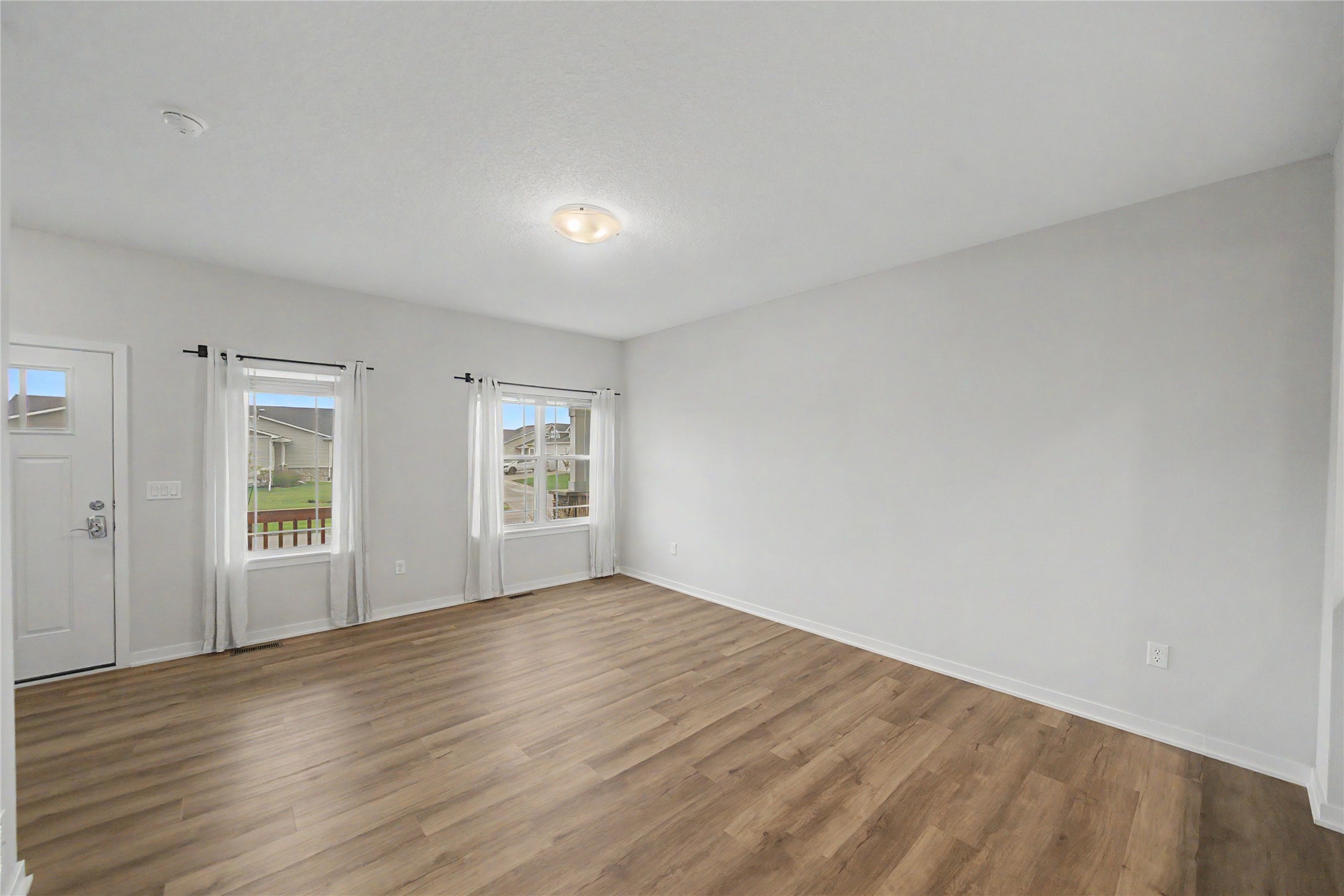 1291 S 91st Street Property Photo 8