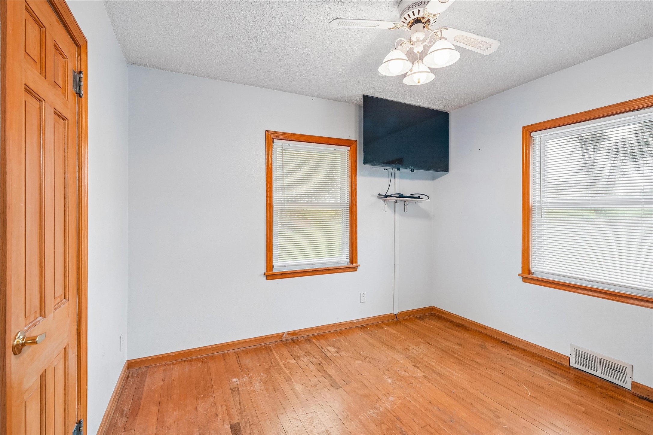 5645 Se 68th Place Property Photo 10