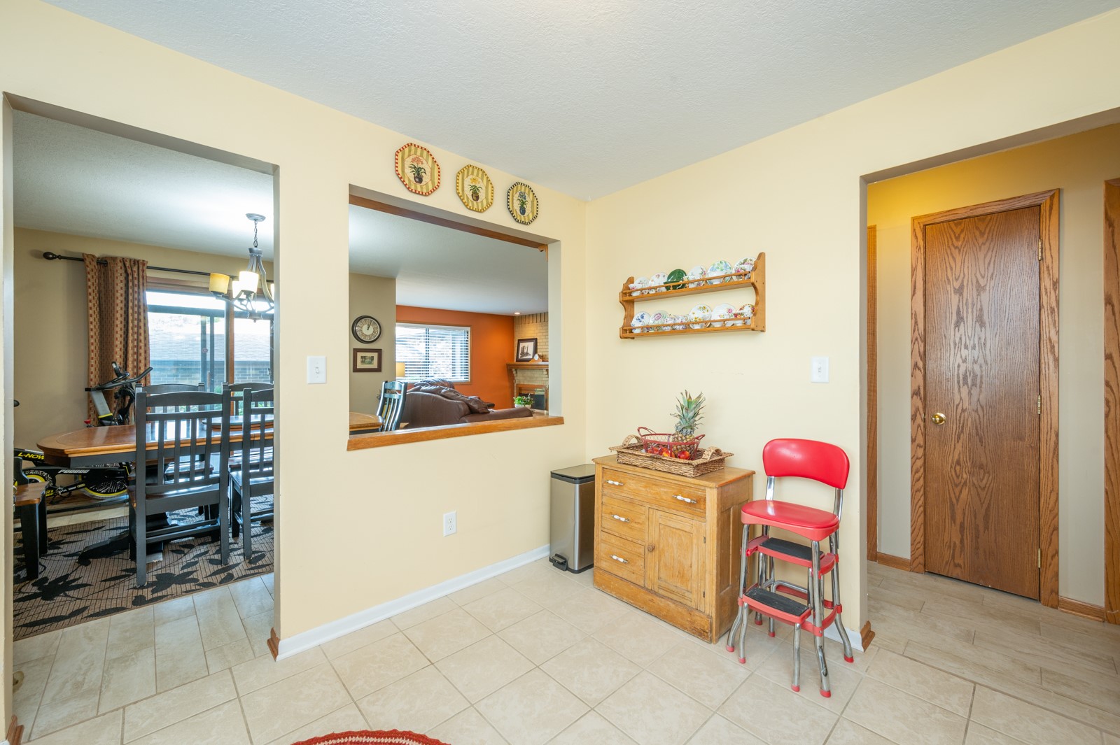 3667 Grand Avenue 2 Property Photo 13