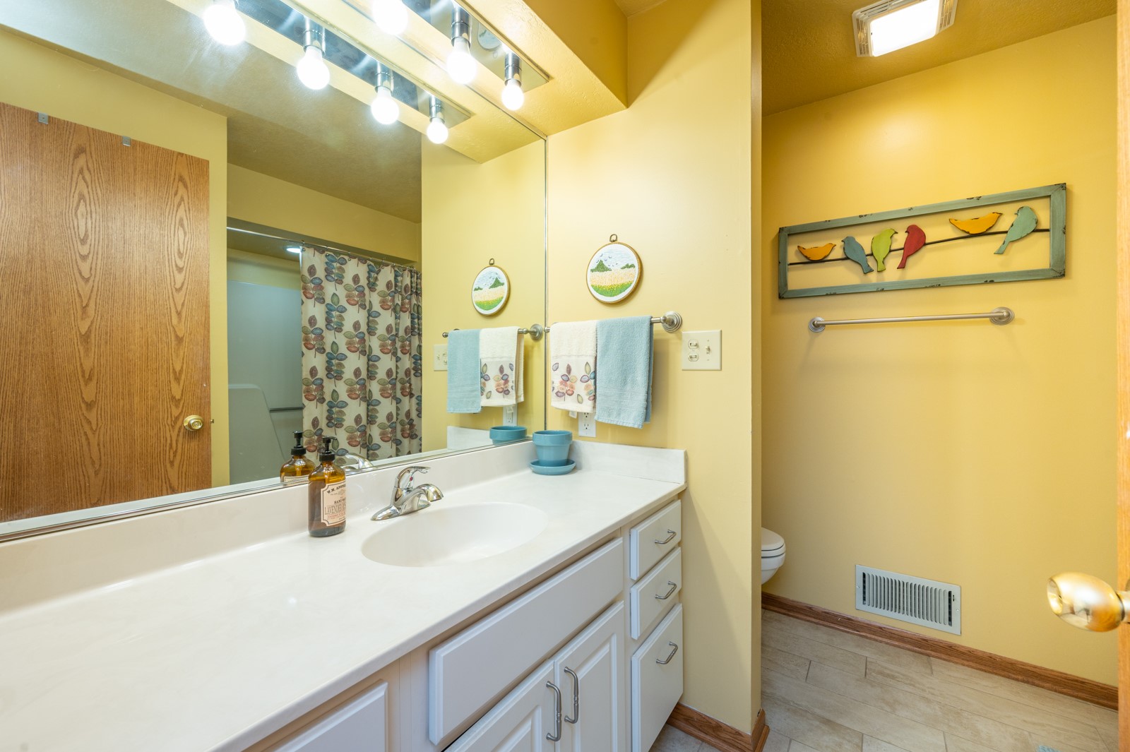 3667 Grand Avenue 2 Property Photo 20