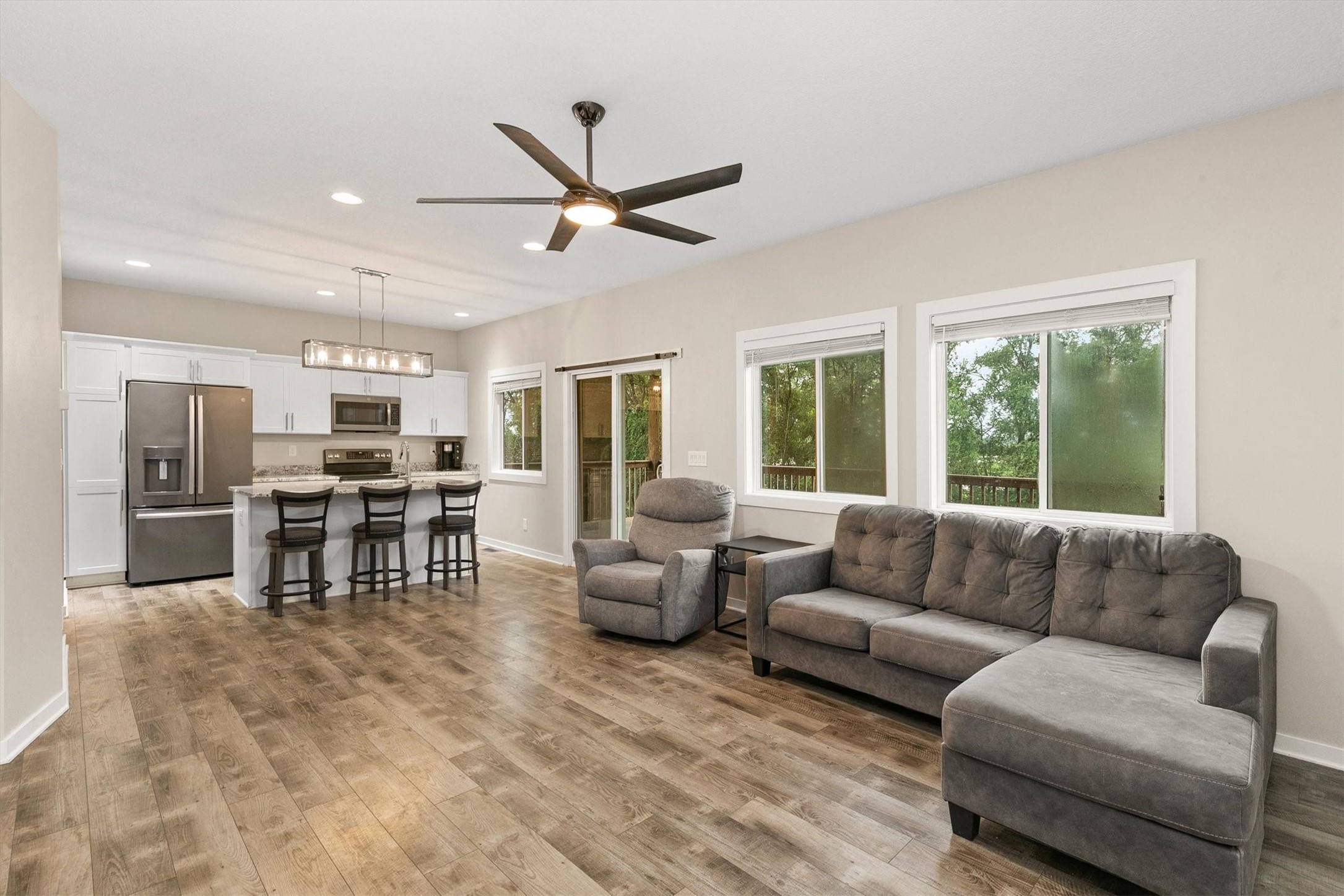 2505 Park Ridge Drive Property Photo 6