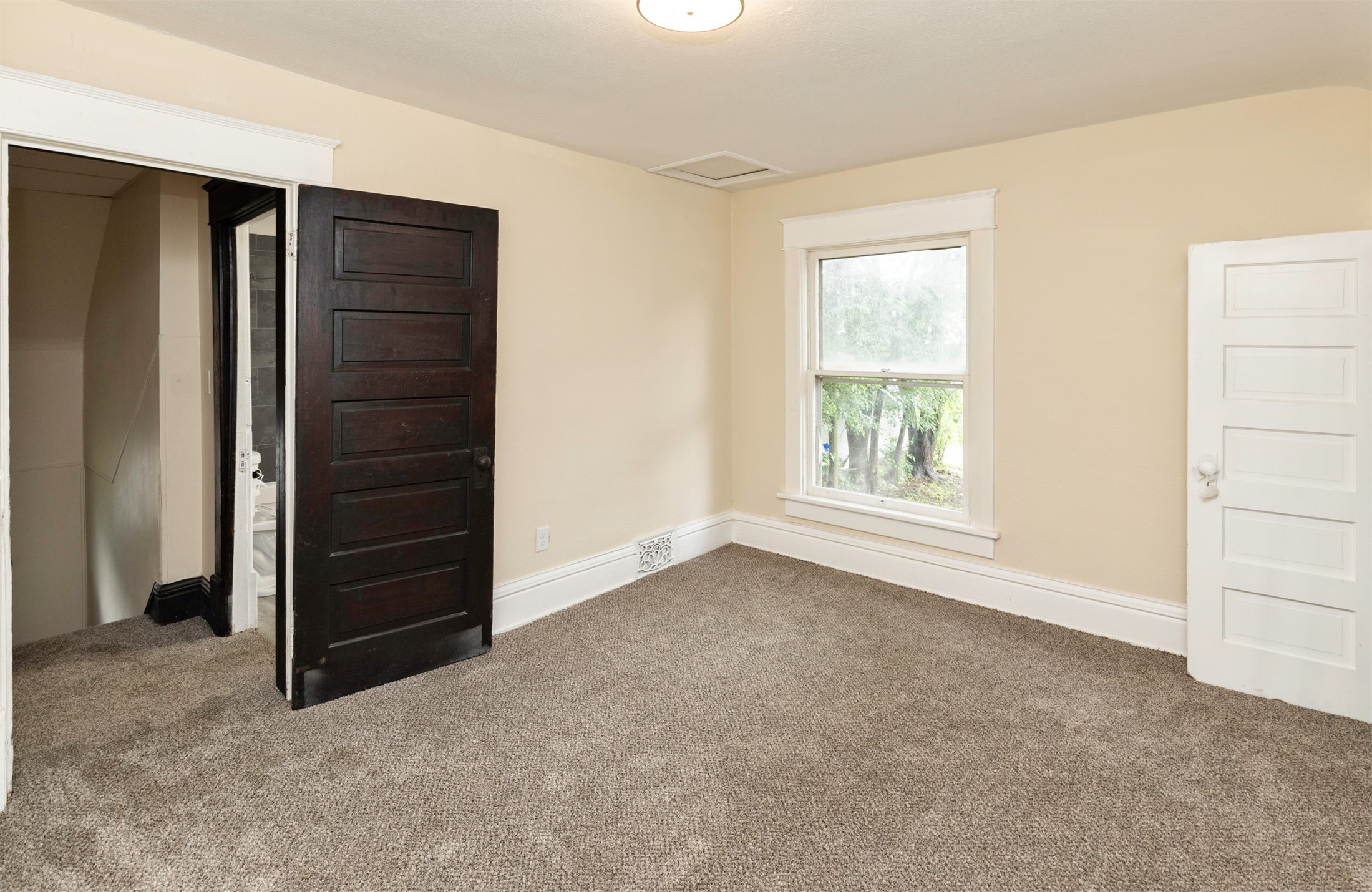 1838 Capitol Avenue Property Photo 18