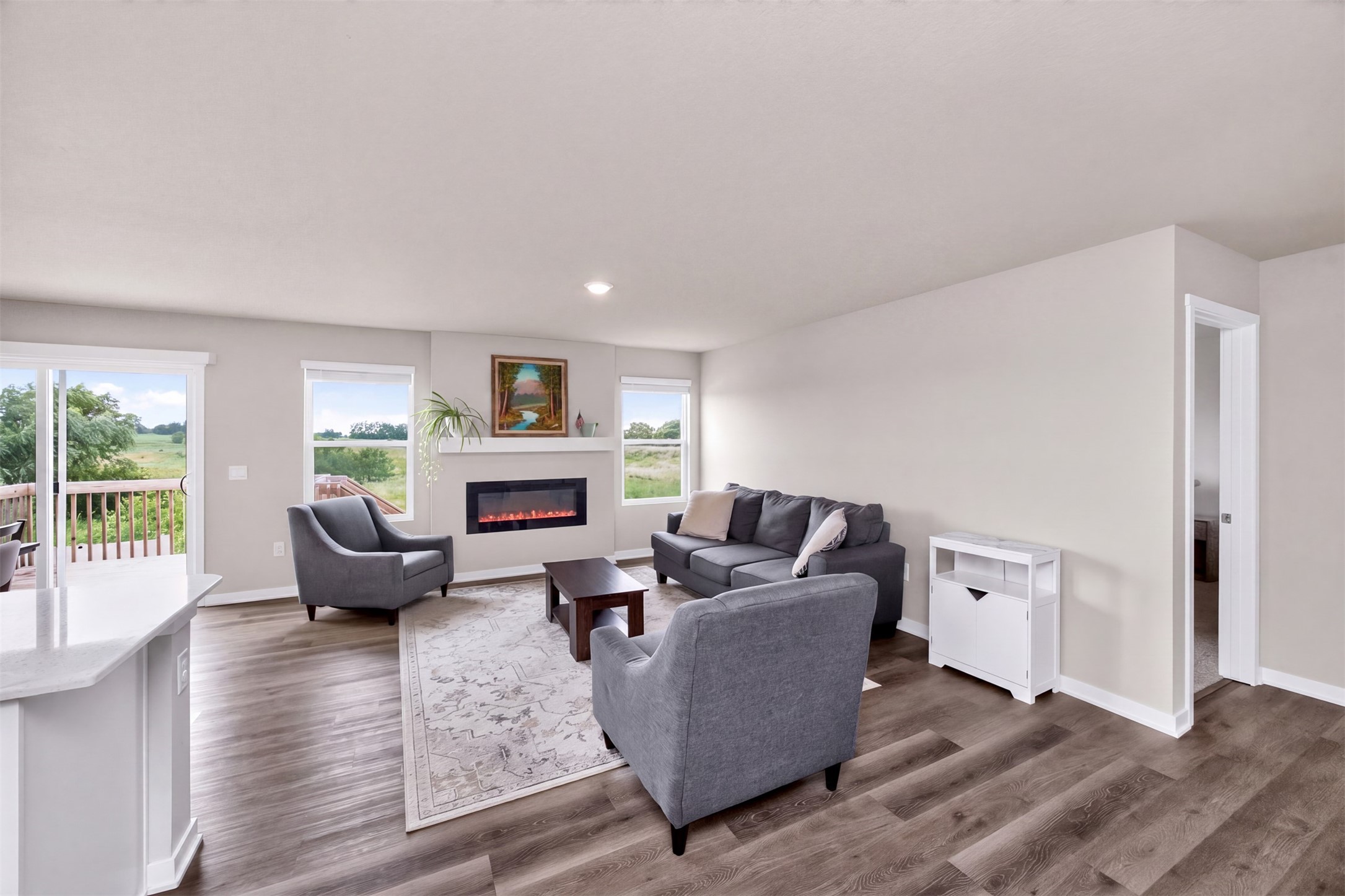 1636 Ne Deerfield Drive Property Photo 3