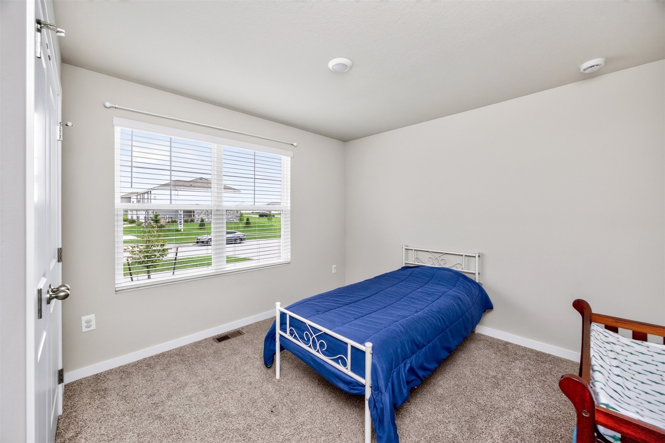 1636 Ne Deerfield Drive Property Photo 19