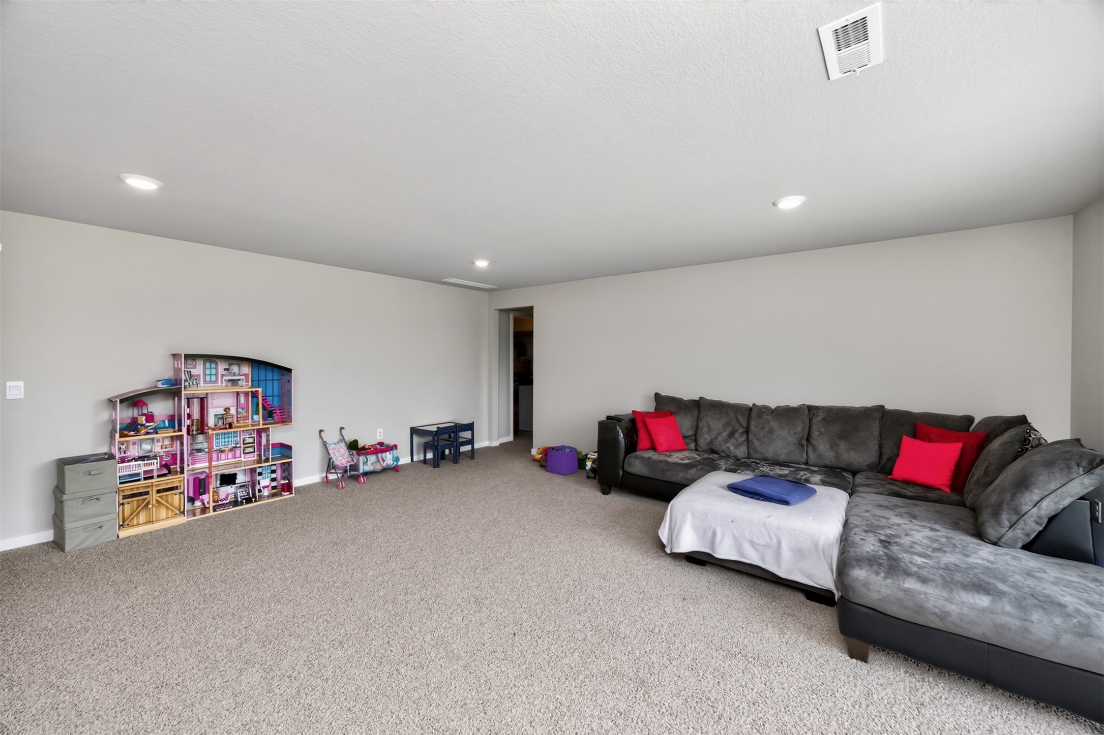 1636 Ne Deerfield Drive Property Photo 24