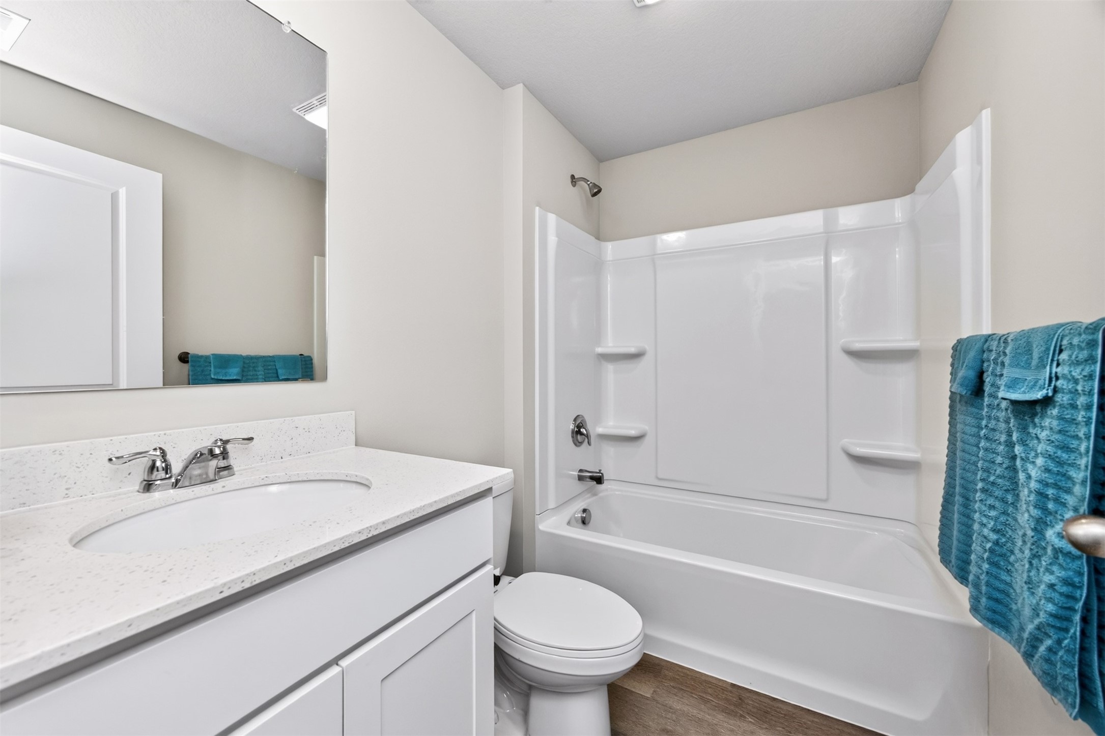 1636 Ne Deerfield Drive Property Photo 28