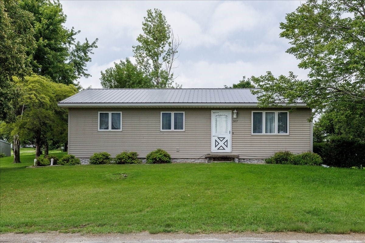 507 2nd Street Property Photo 1
