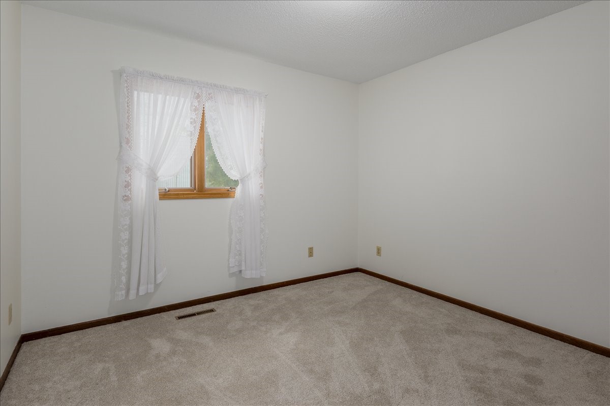 507 2nd Street Property Photo 11