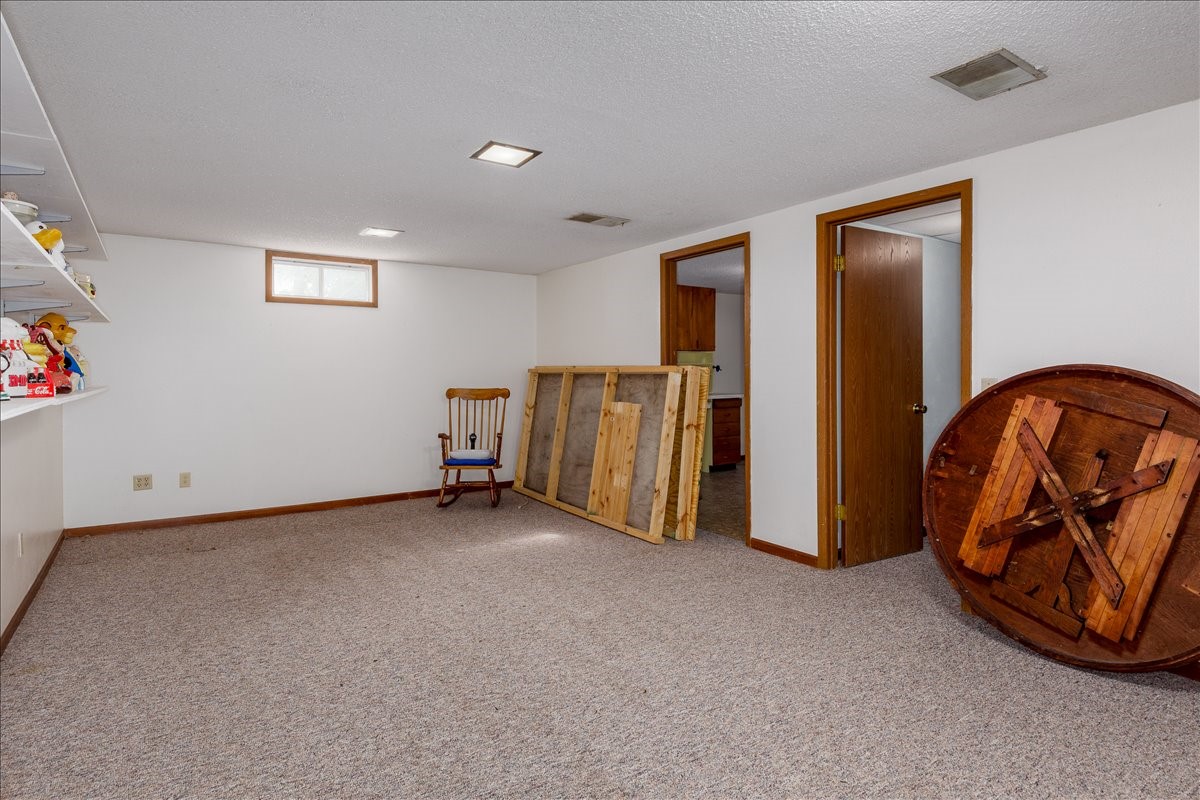 507 2nd Street Property Photo 22