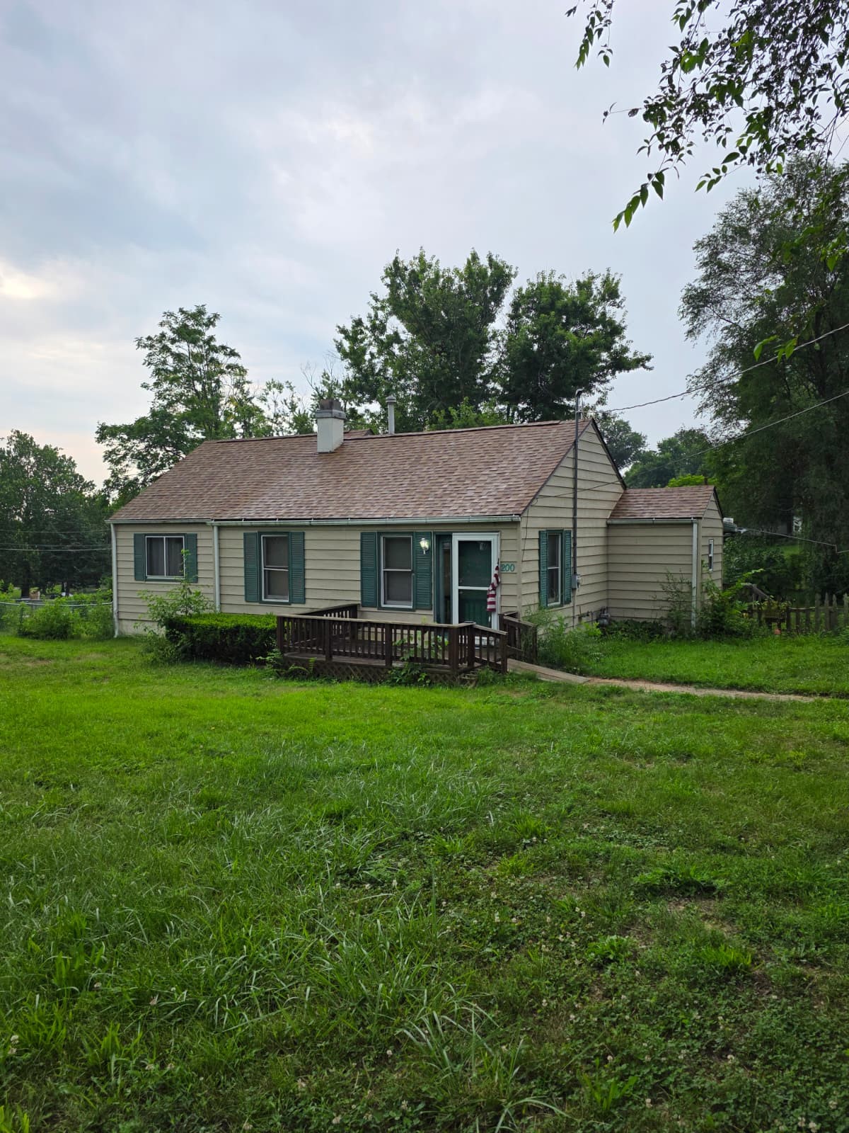 200 Maxwelton Drive Property Photo 1