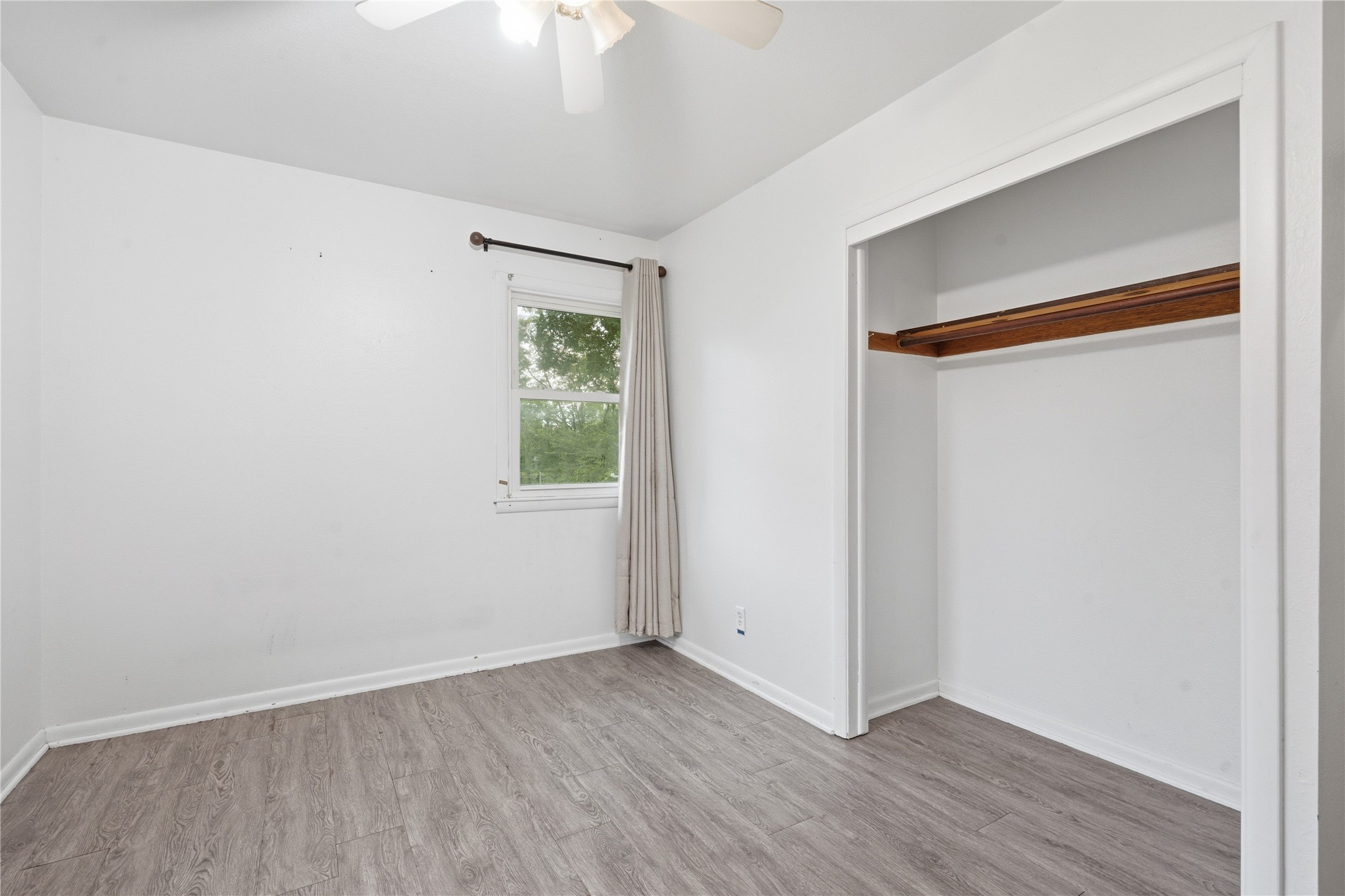 900 E Girard Avenue Property Photo 11