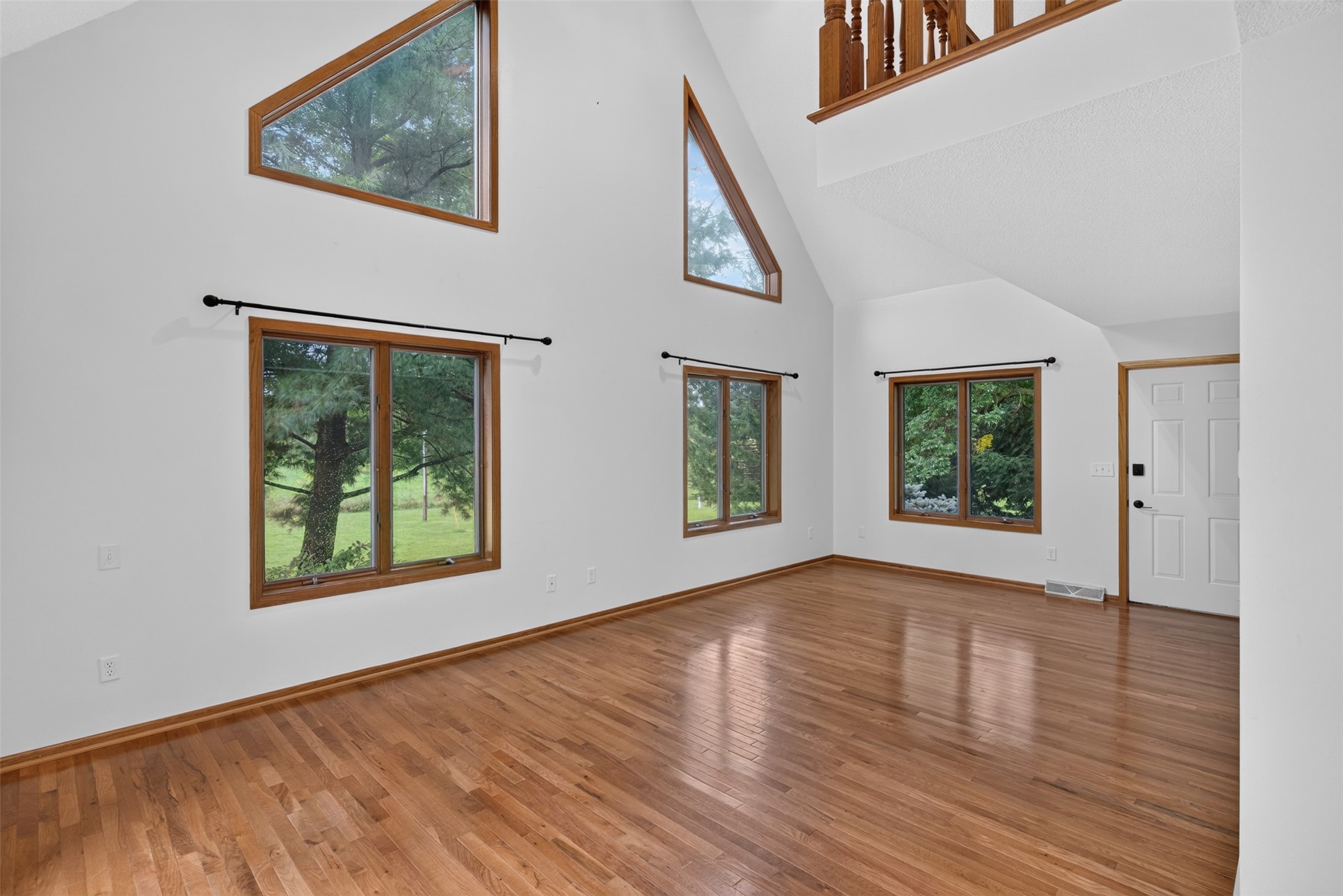 1077 Marshalltown Boulevard Property Photo 2