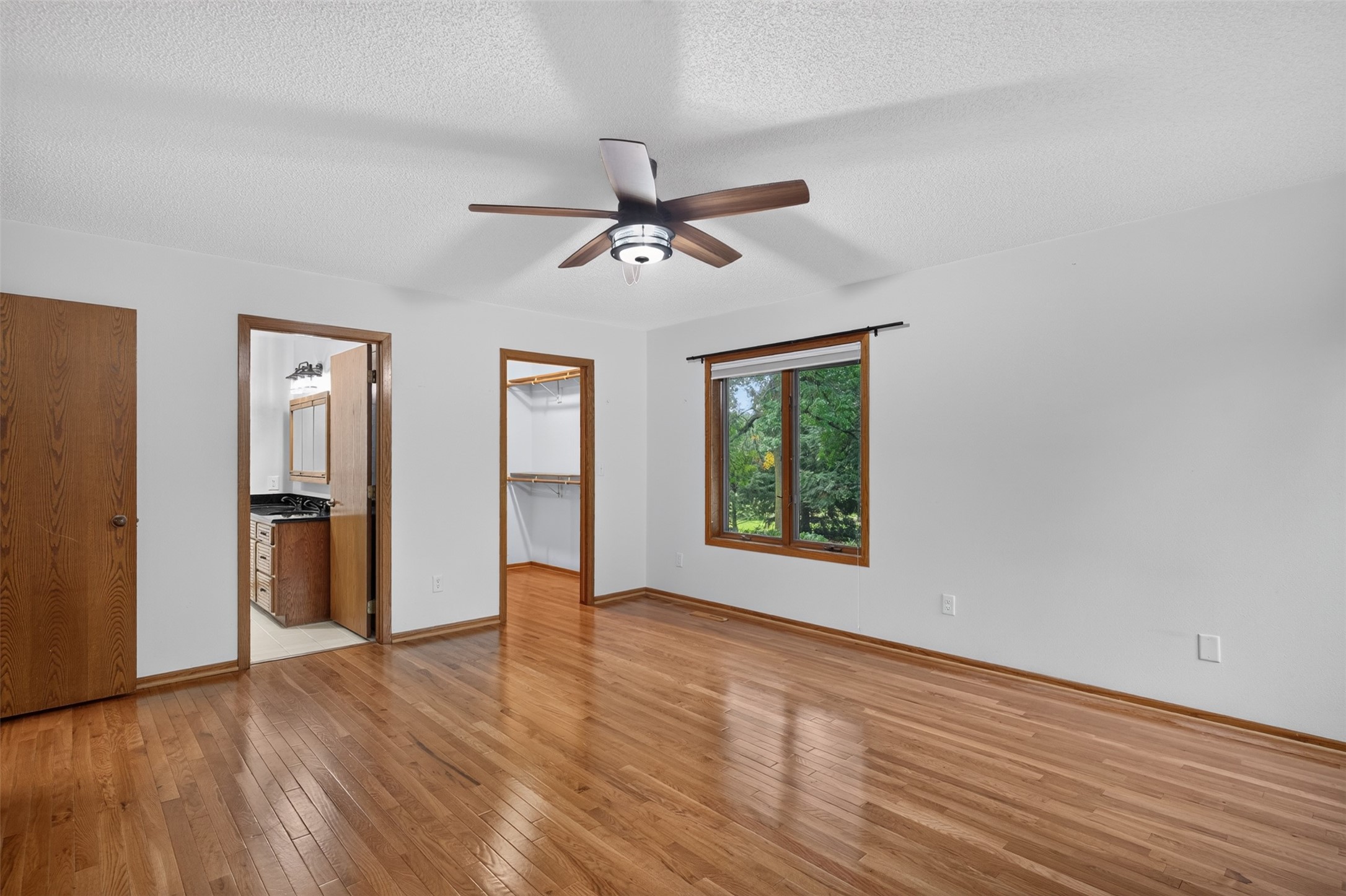 1077 Marshalltown Boulevard Property Photo 8