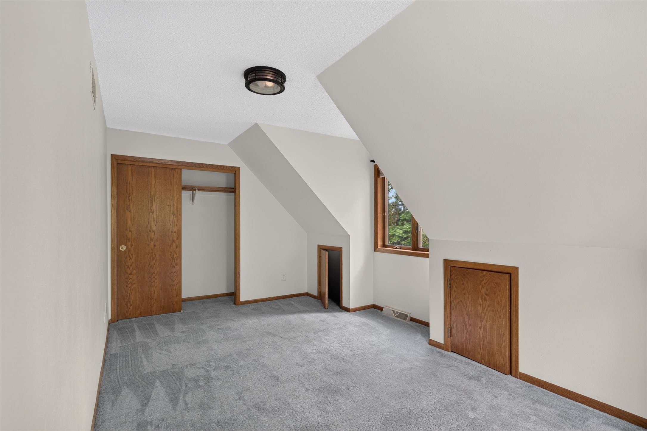 1077 Marshalltown Boulevard Property Photo 13