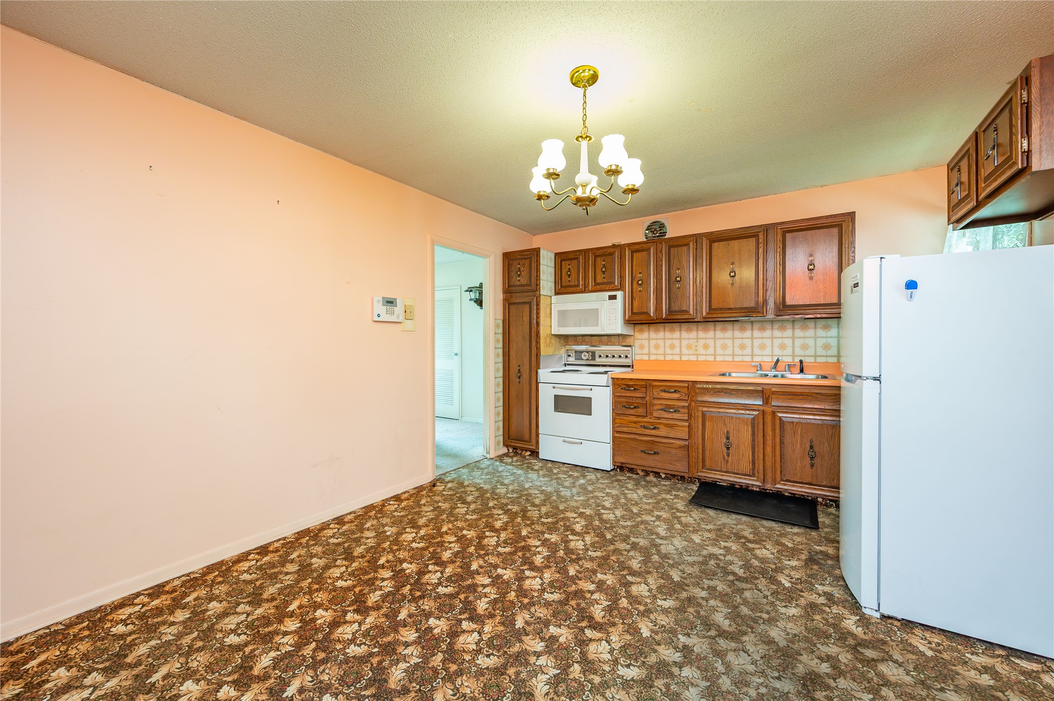 211 Mckinley Avenue Property Photo 5