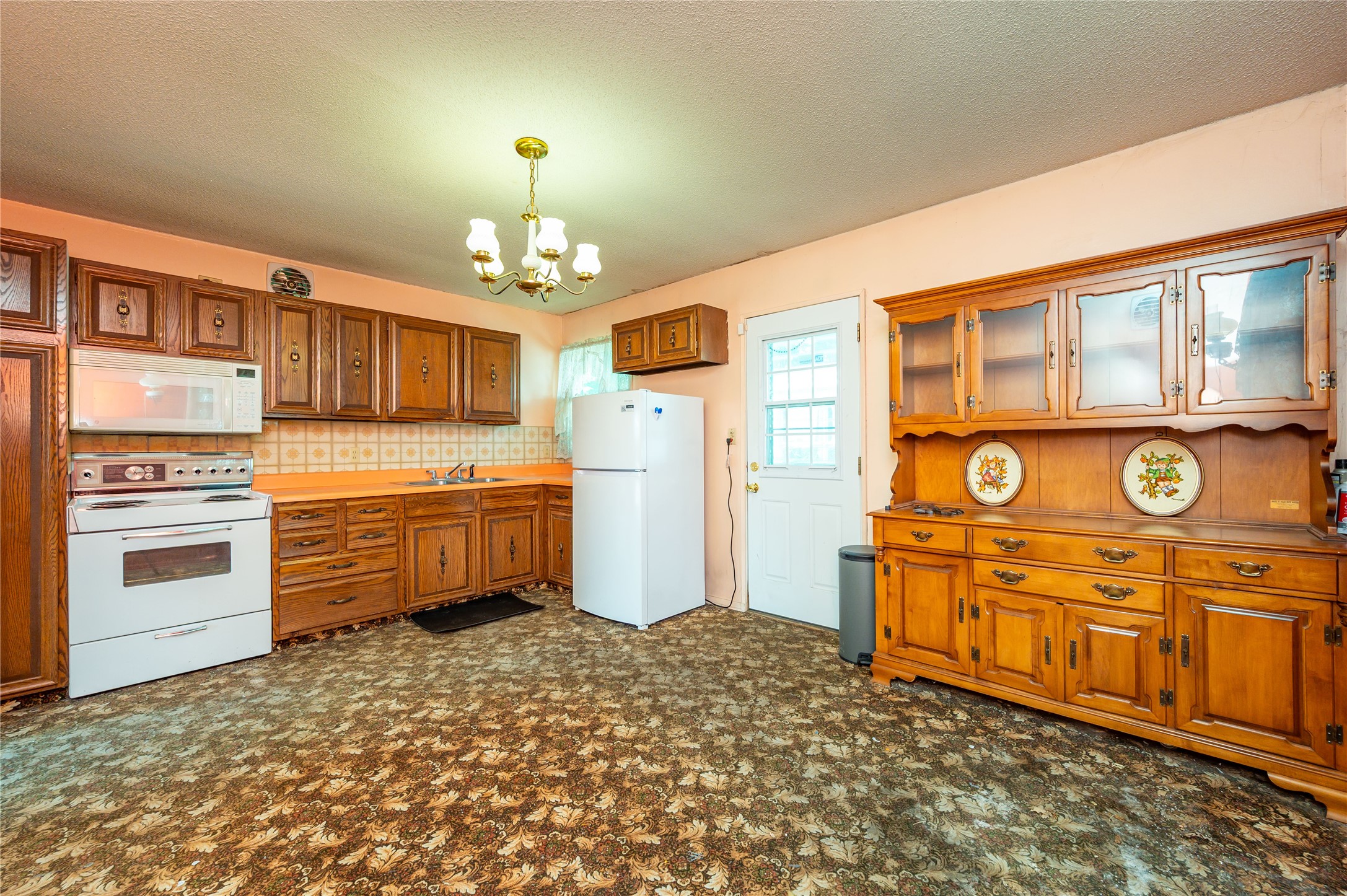 211 Mckinley Avenue Property Photo 7