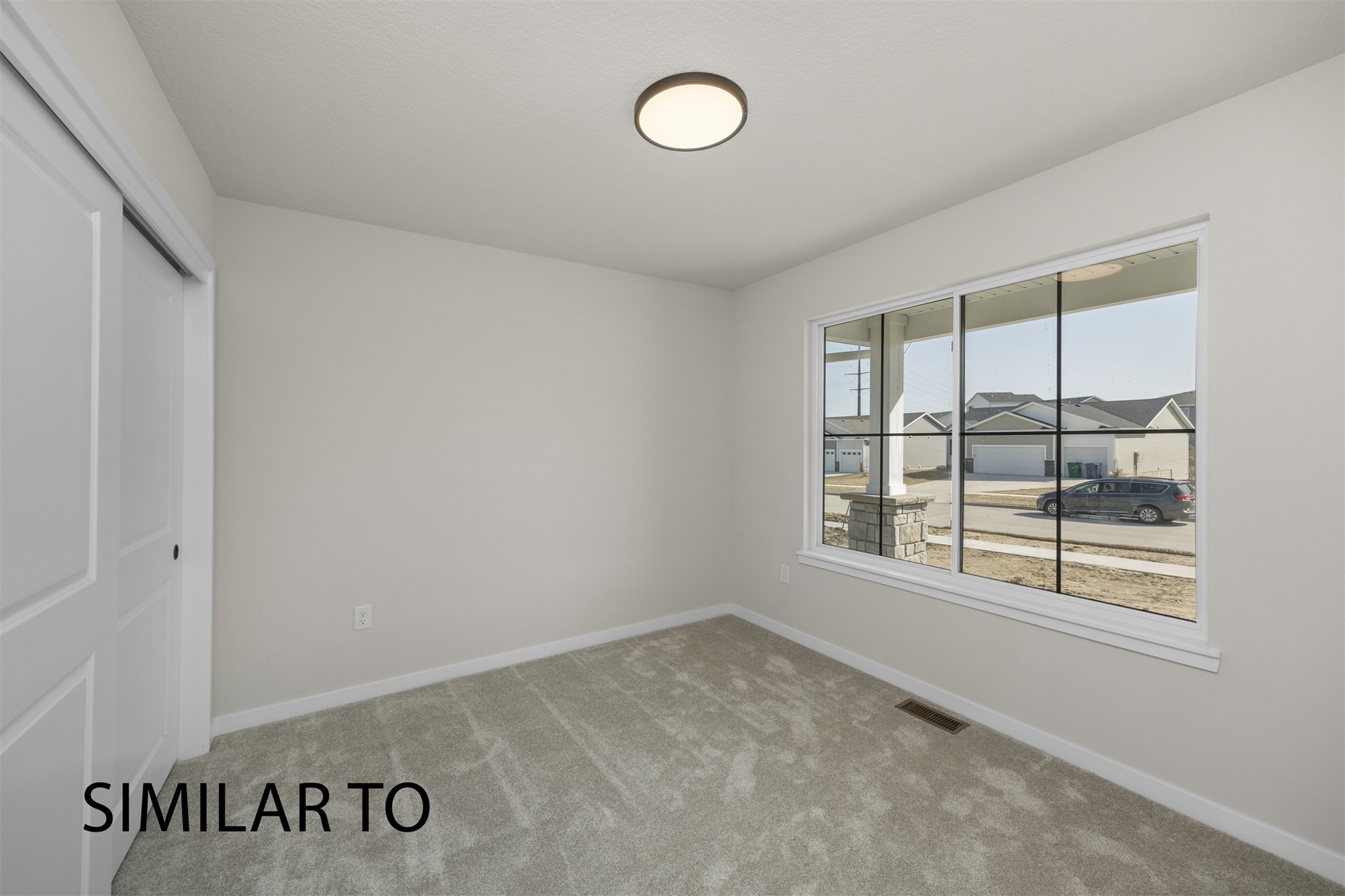 1585 Werthman Drive Property Photo 4