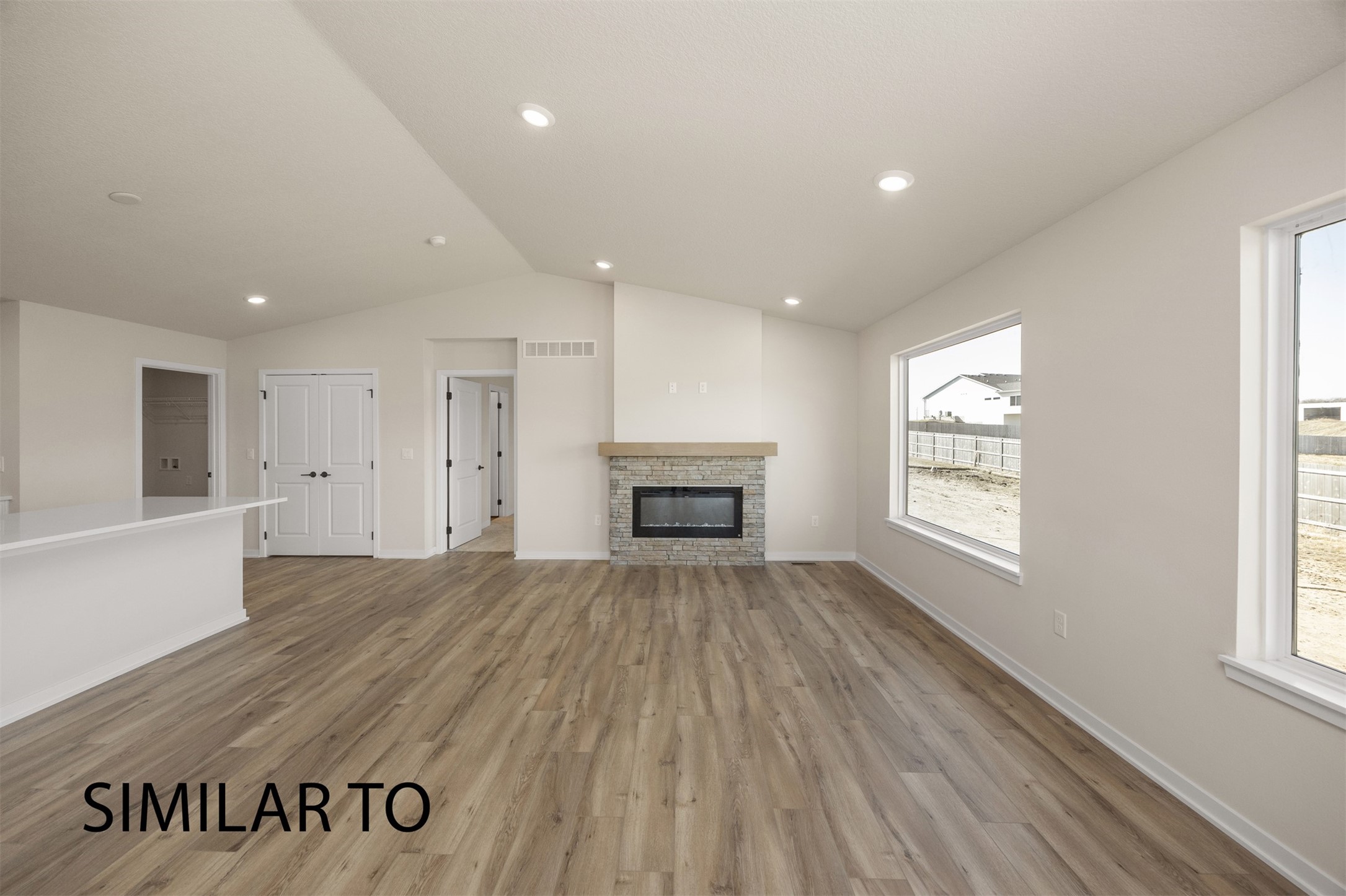 1585 Werthman Drive Property Photo 12