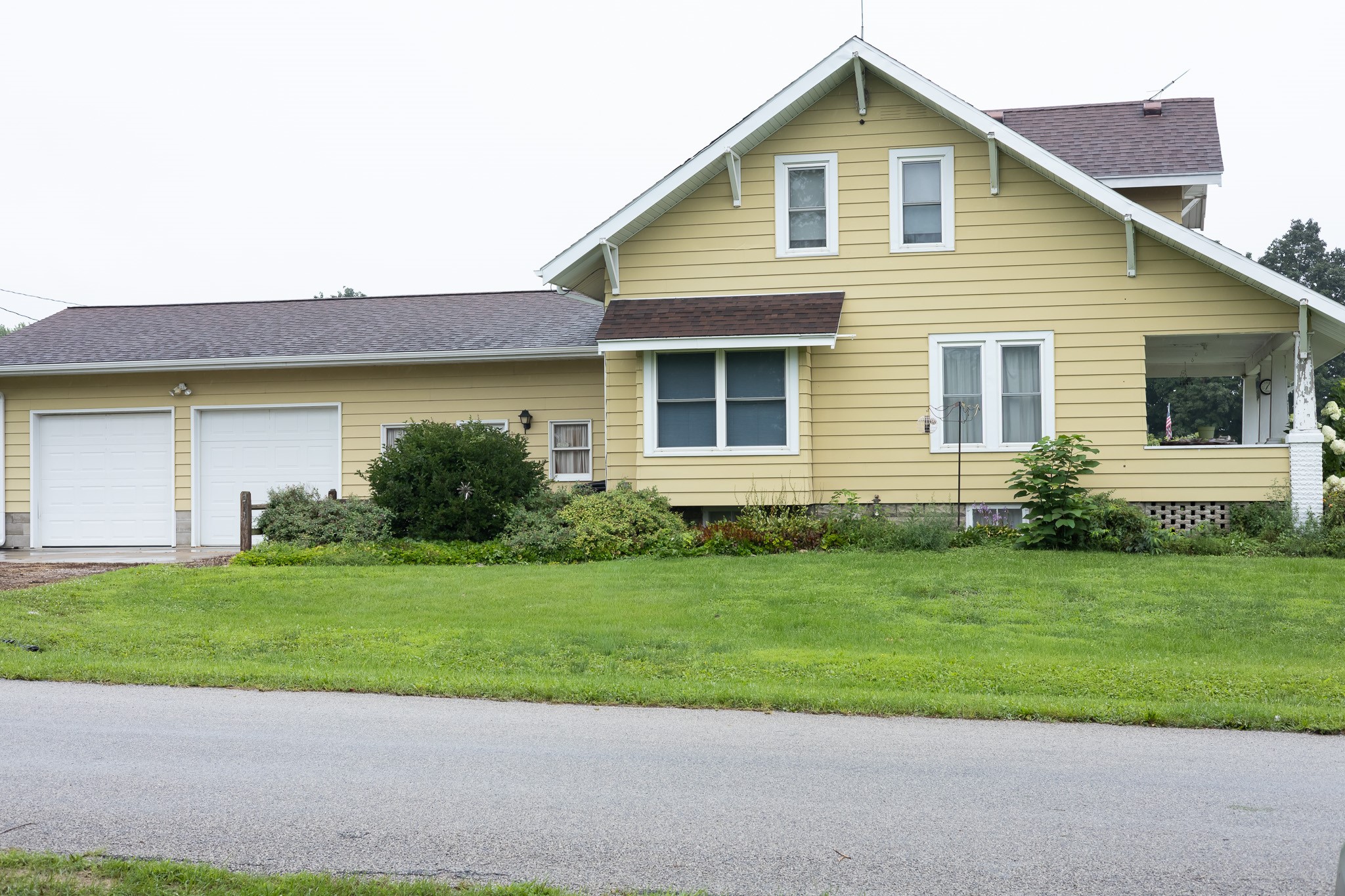 213 2nd Street Property Photo 3