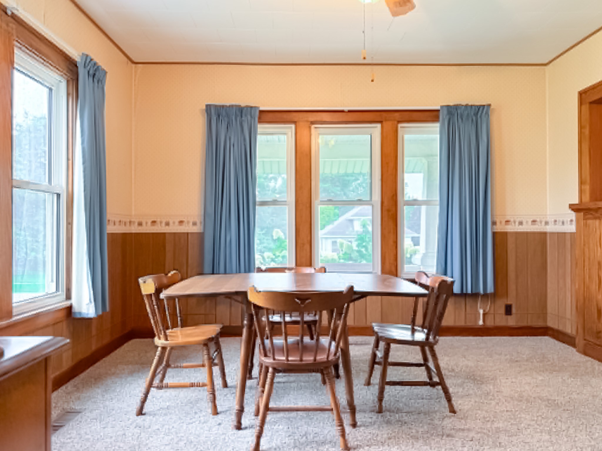 213 2nd Street Property Photo 8