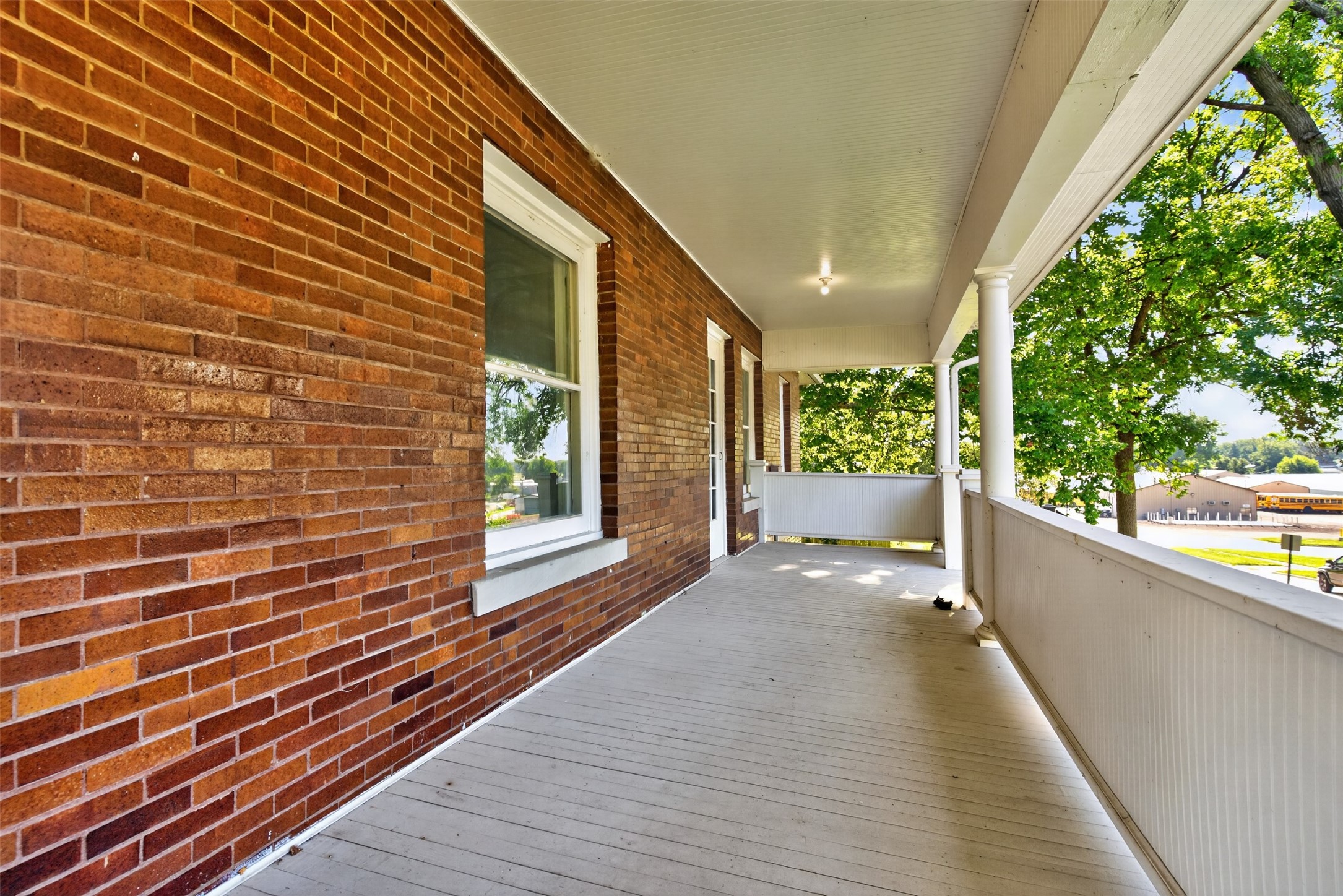 305 N 1st Street Property Photo 8
