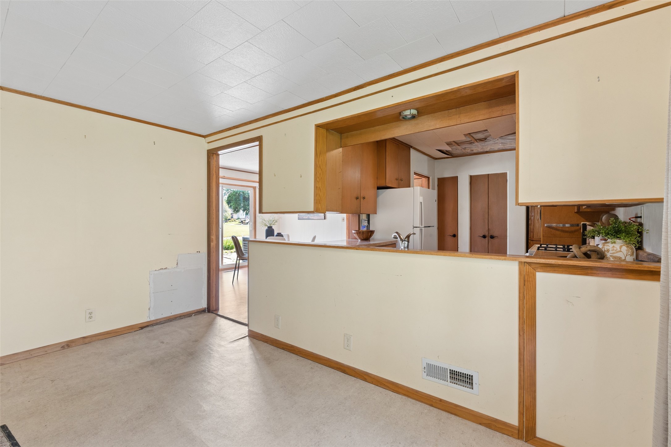 200 Fairway Drive Property Photo 12