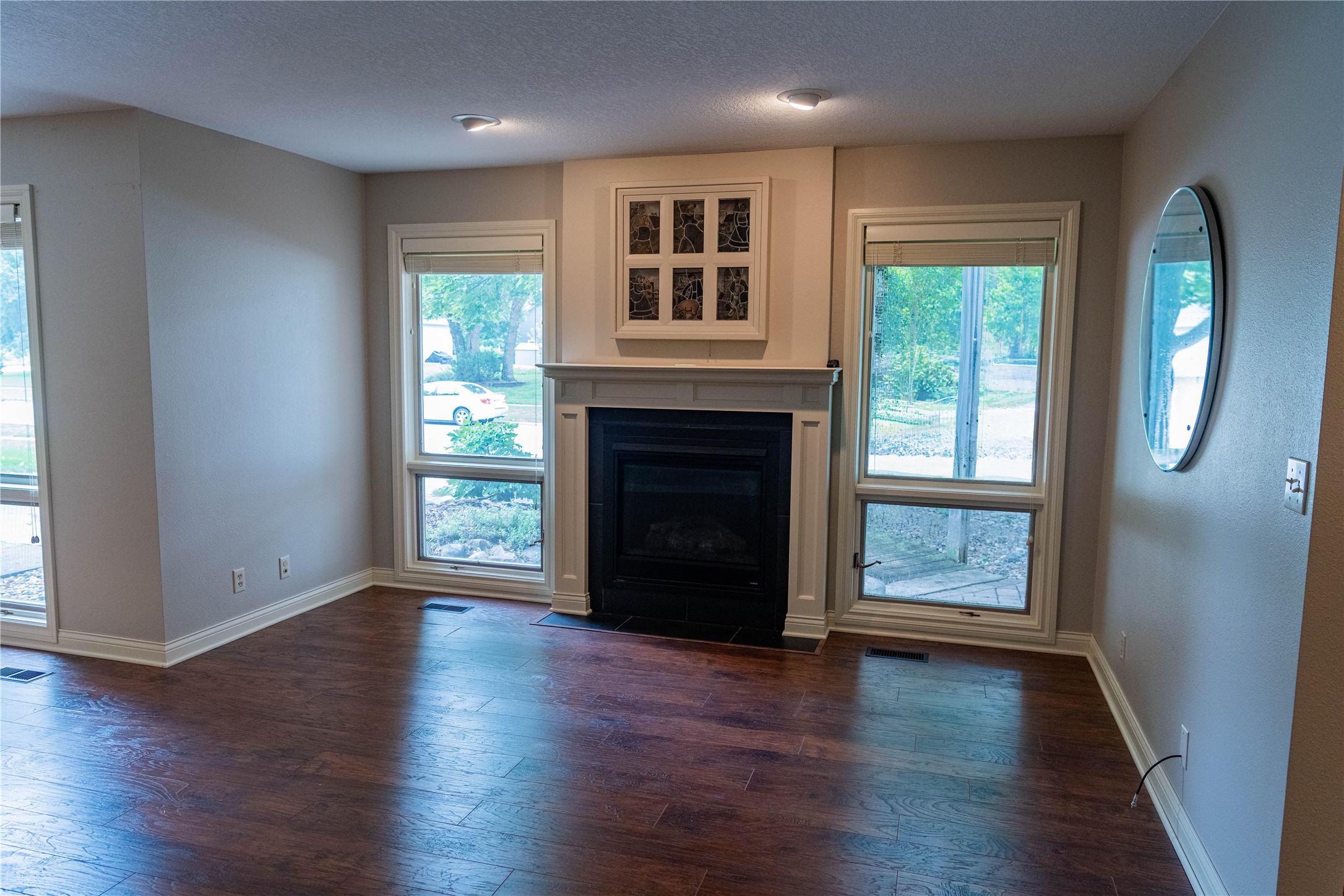 1422 Edgewood Drive Property Photo 4