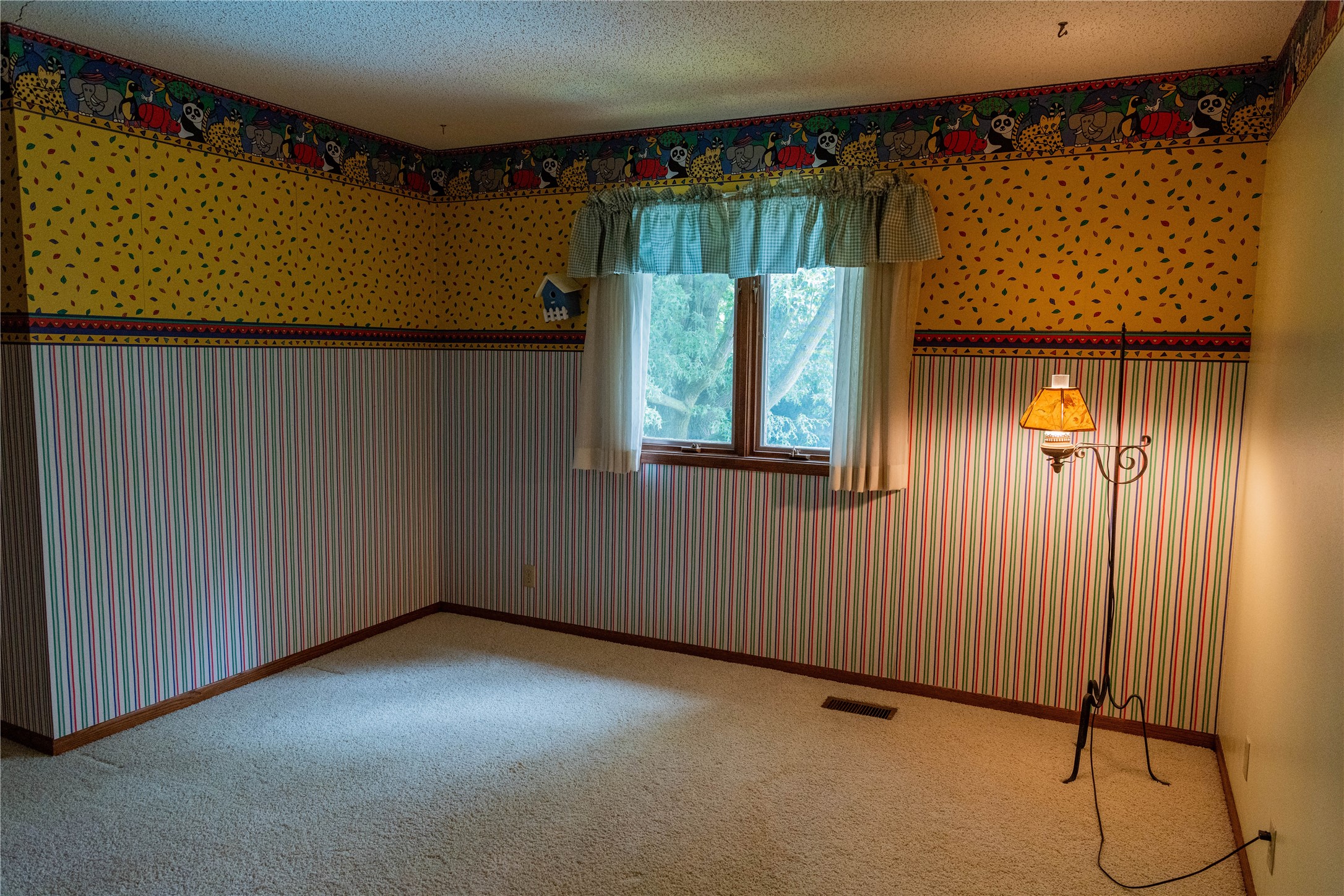 1422 Edgewood Drive Property Photo 14