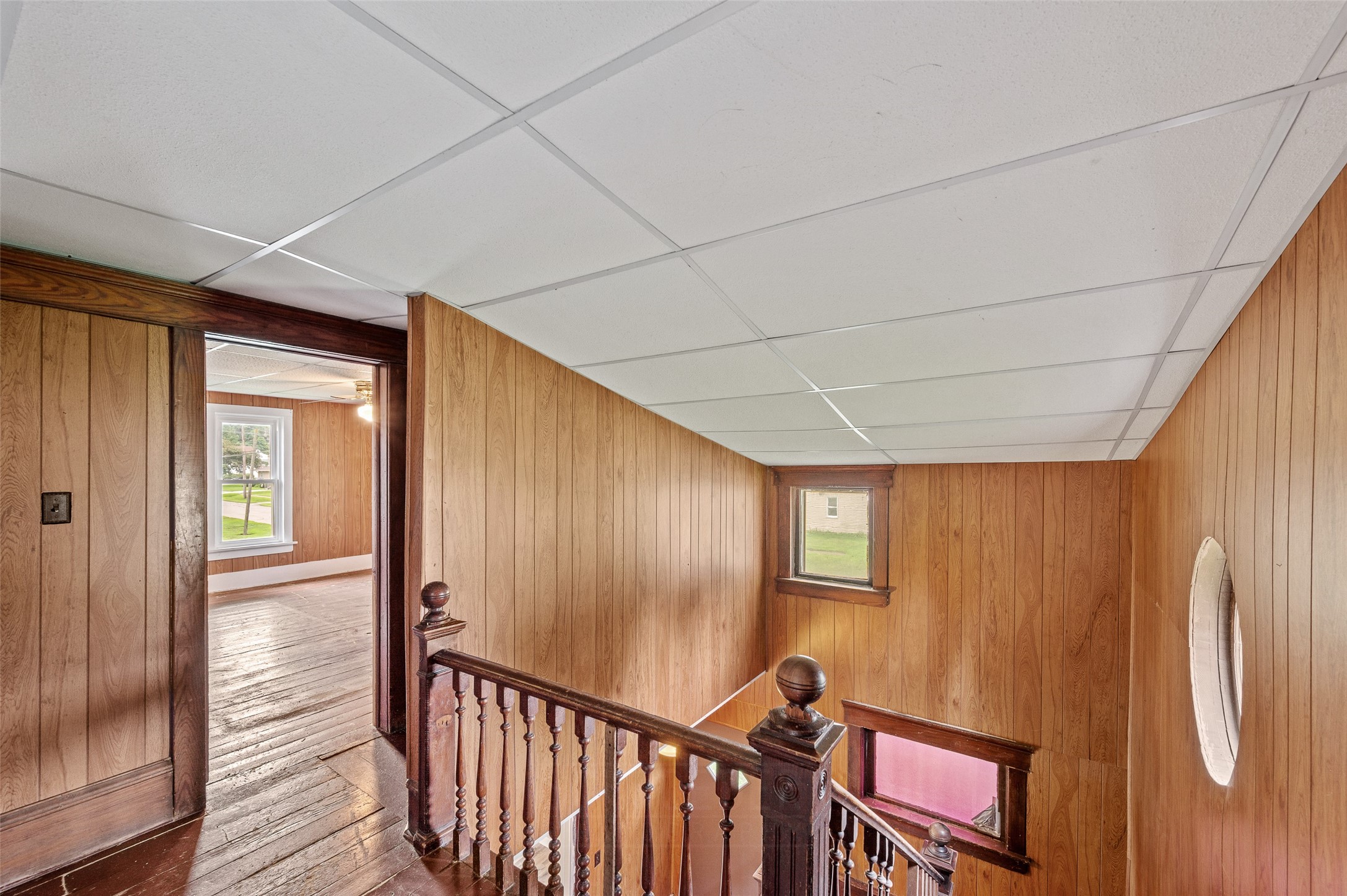 302 W Division Street Property Photo 17