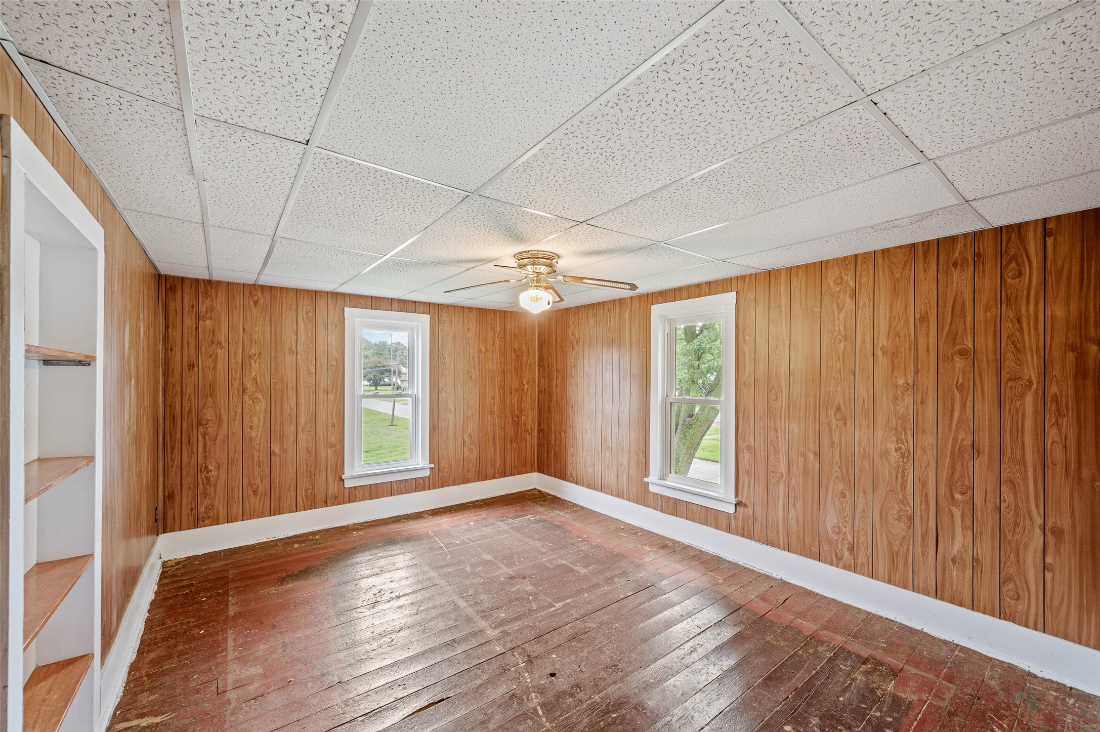 302 W Division Street Property Photo 20