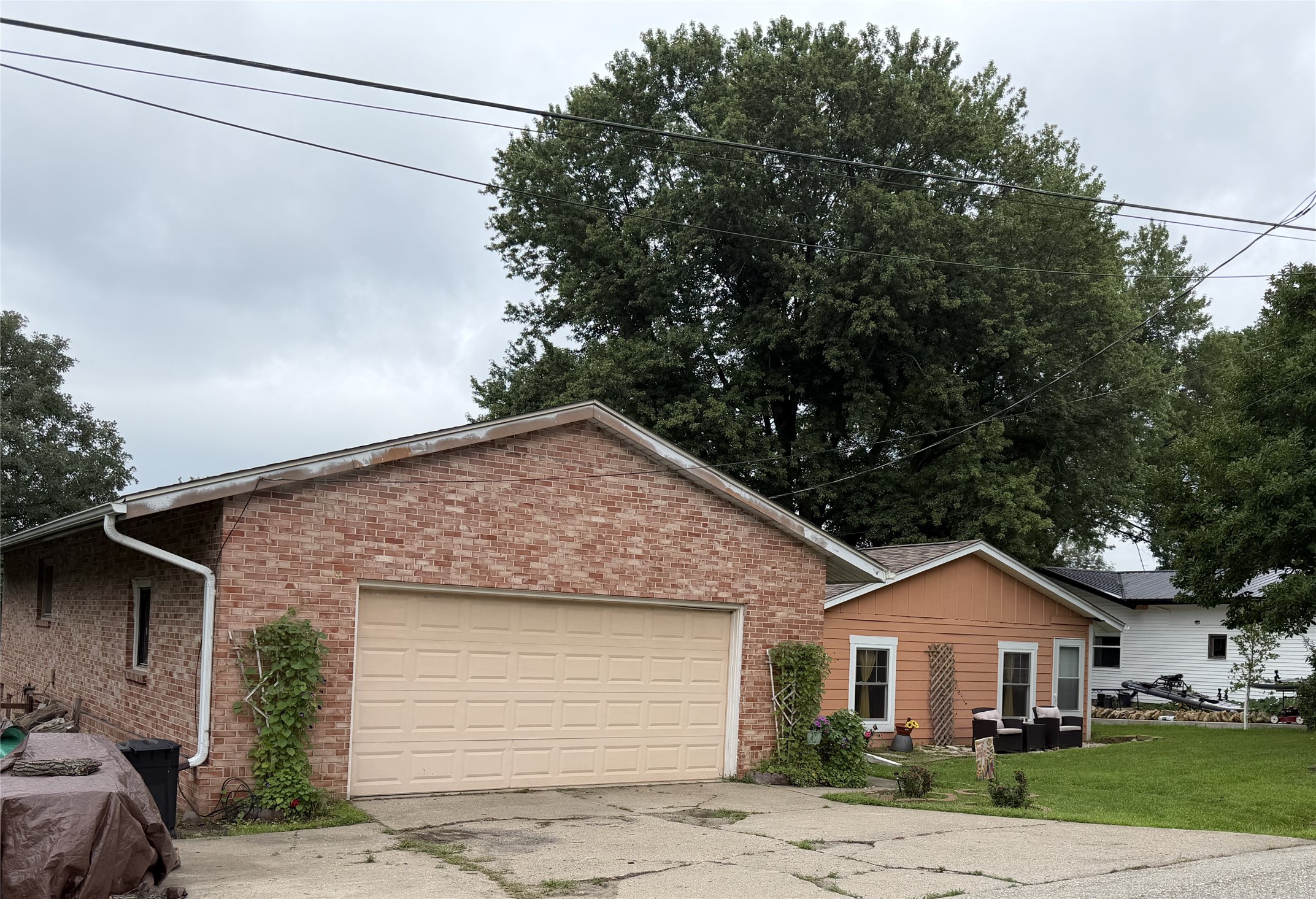 810 Juniper Avenue Property Photo 4