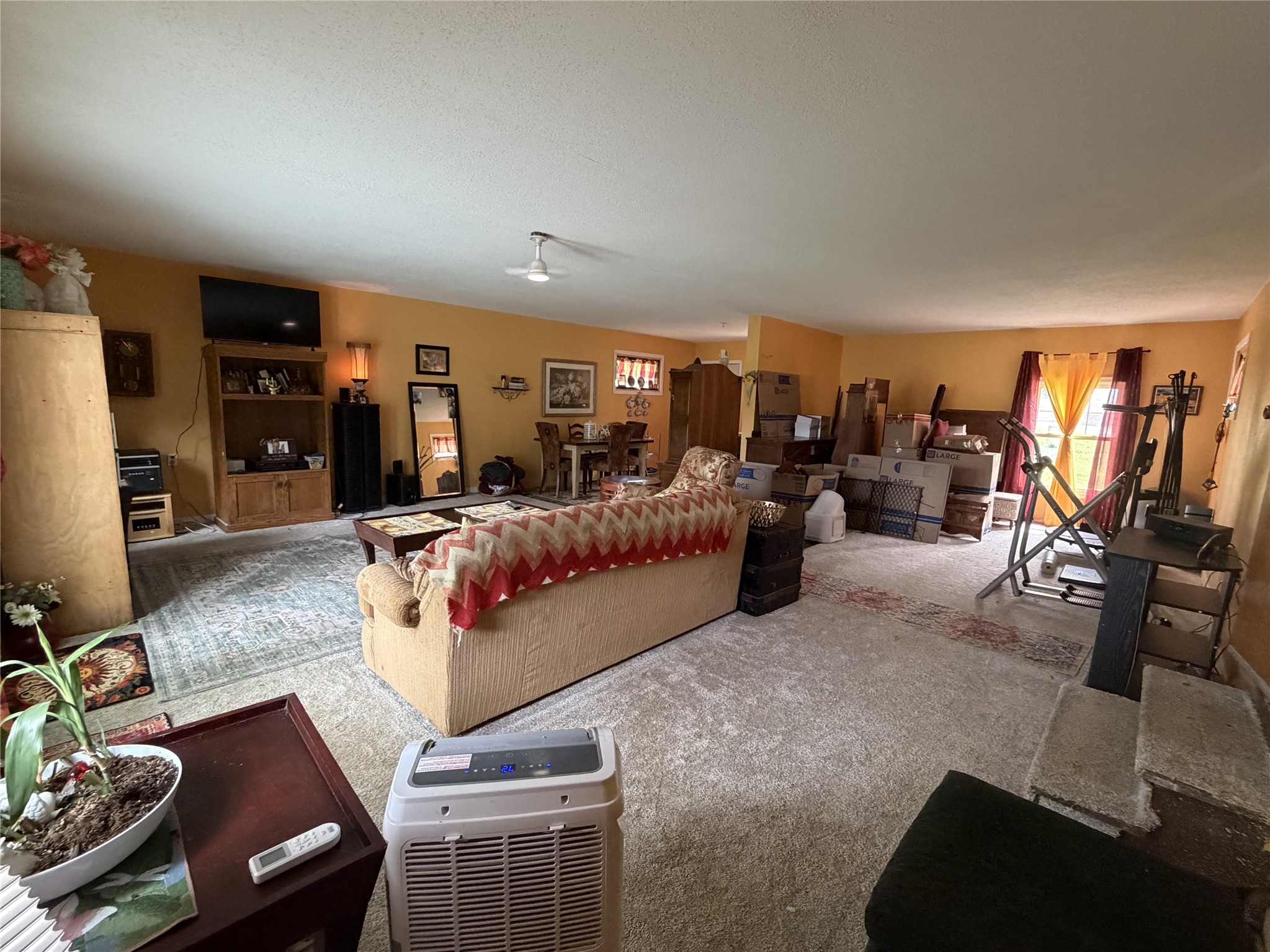 810 Juniper Avenue Property Photo 11