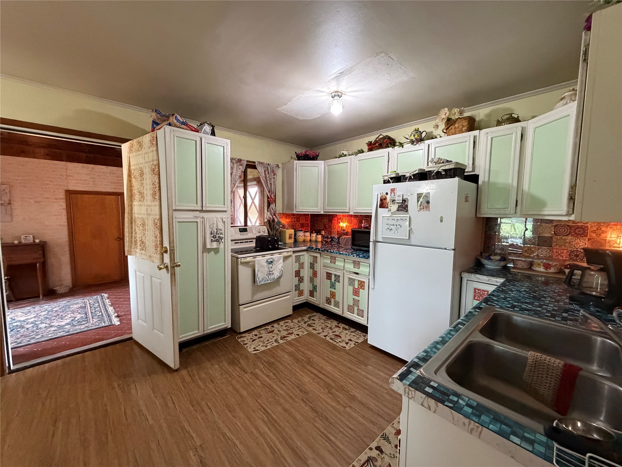 810 Juniper Avenue Property Photo 20