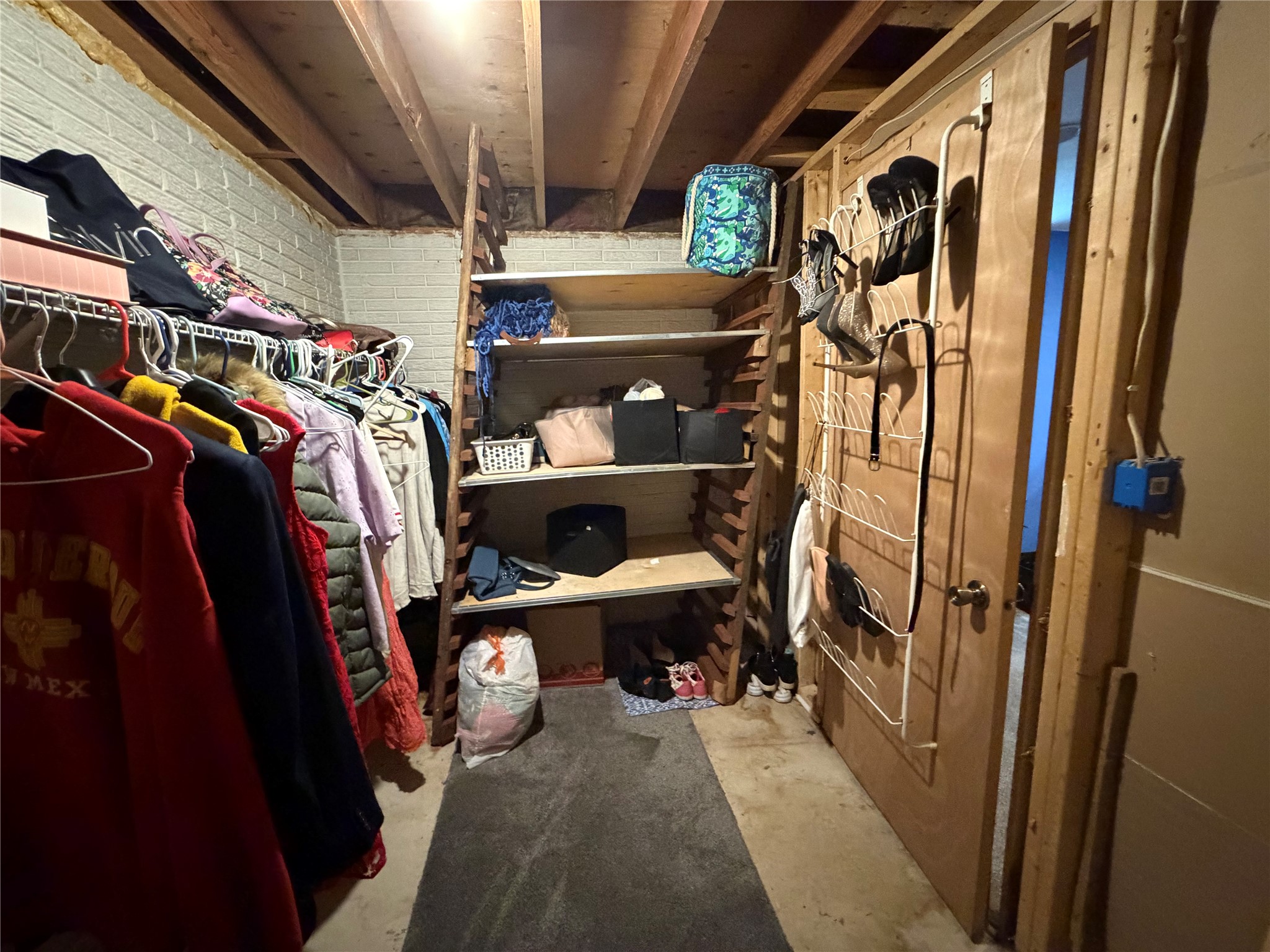 810 Juniper Avenue Property Photo 31