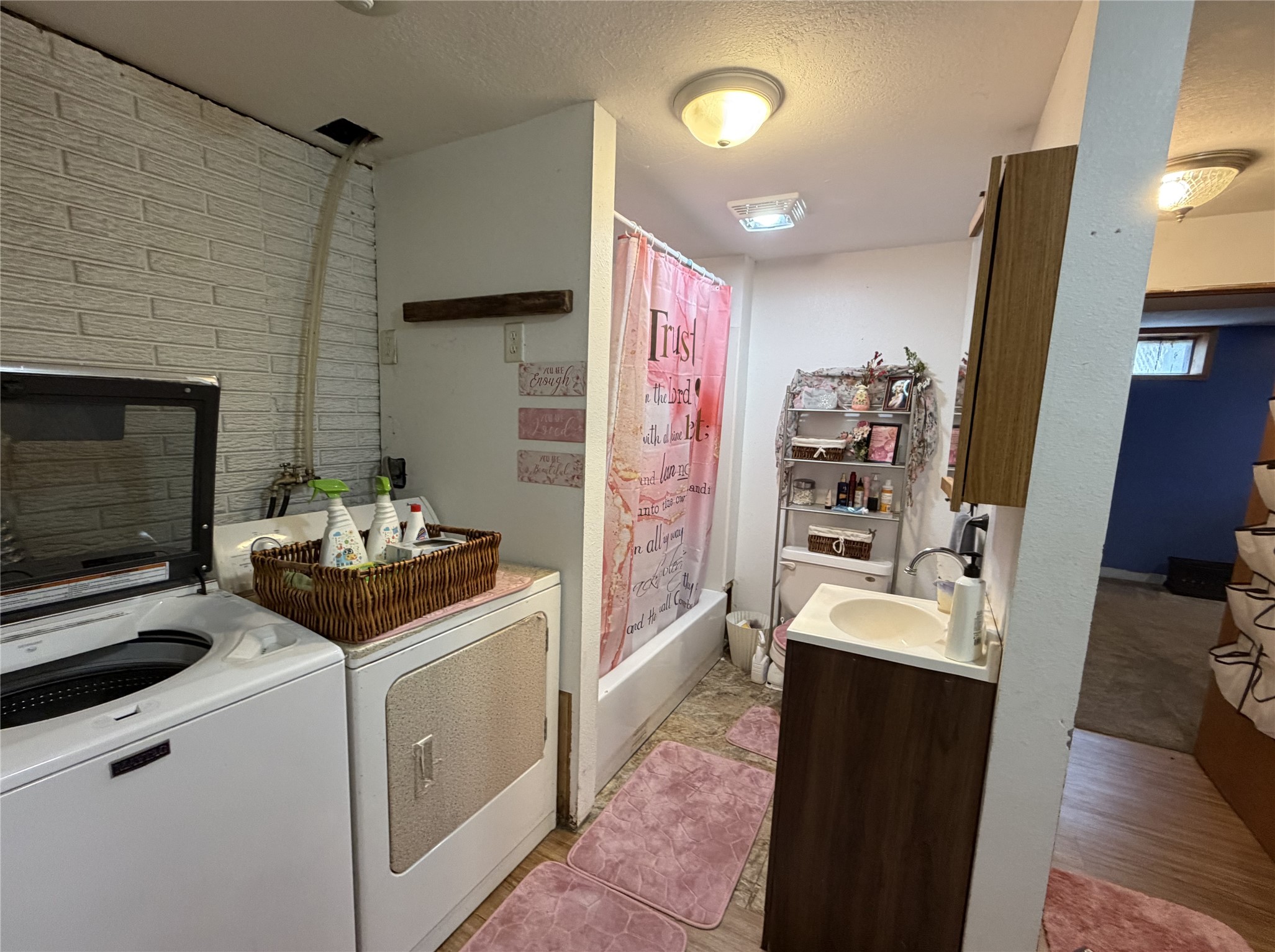 810 Juniper Avenue Property Photo 35