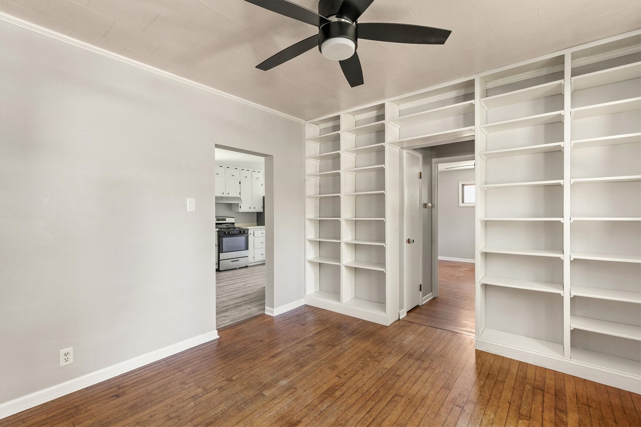 624 Mckinley Avenue Property Photo 8