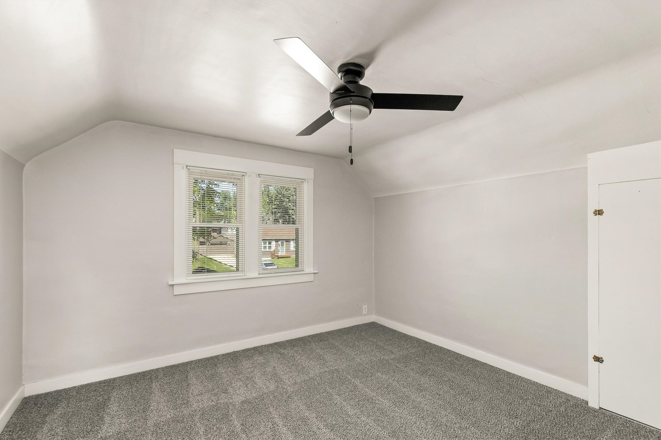 624 Mckinley Avenue Property Photo 17