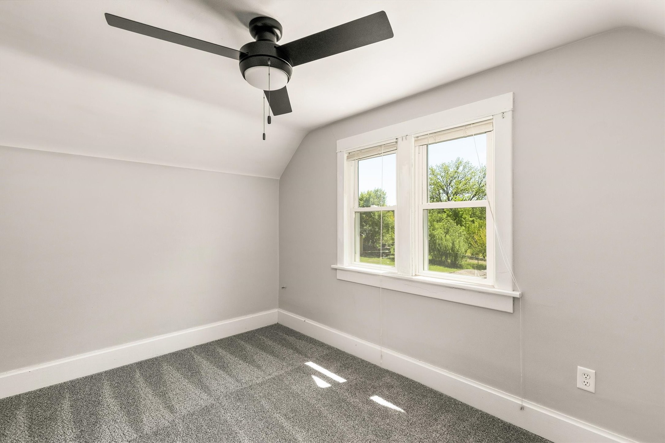 624 Mckinley Avenue Property Photo 19
