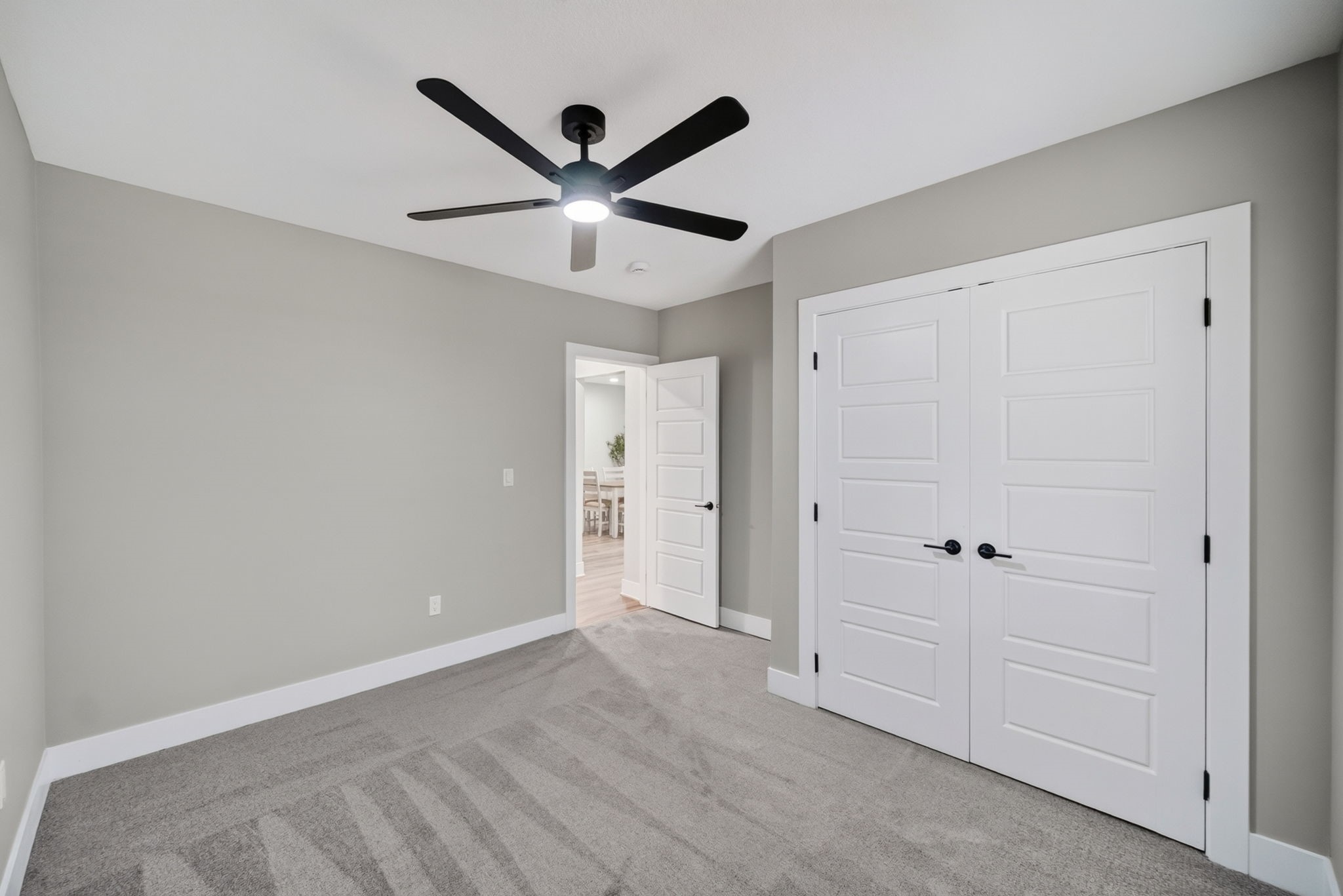 2116 23rd Street Property Photo 15