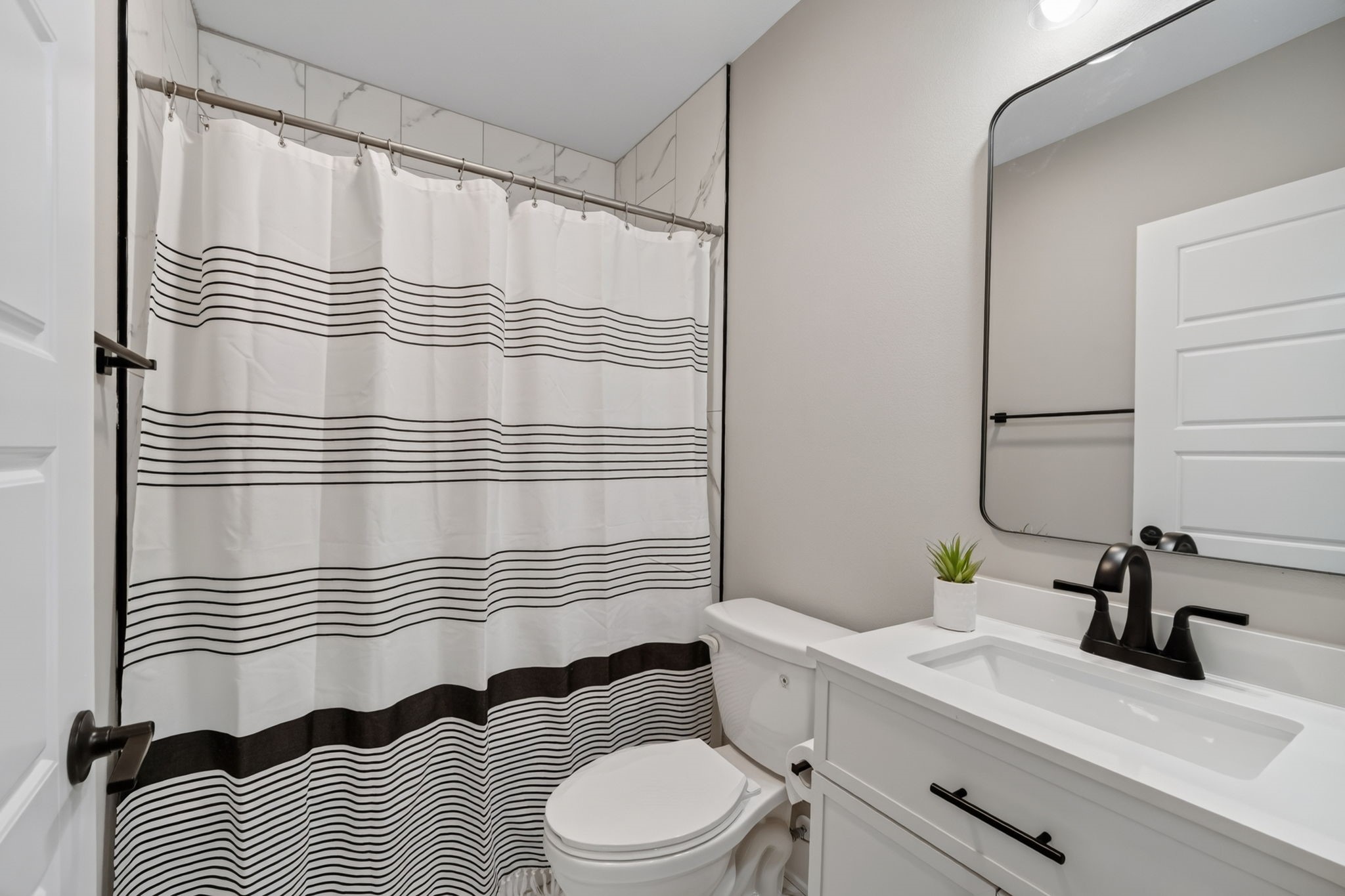 2116 23rd Street Property Photo 16