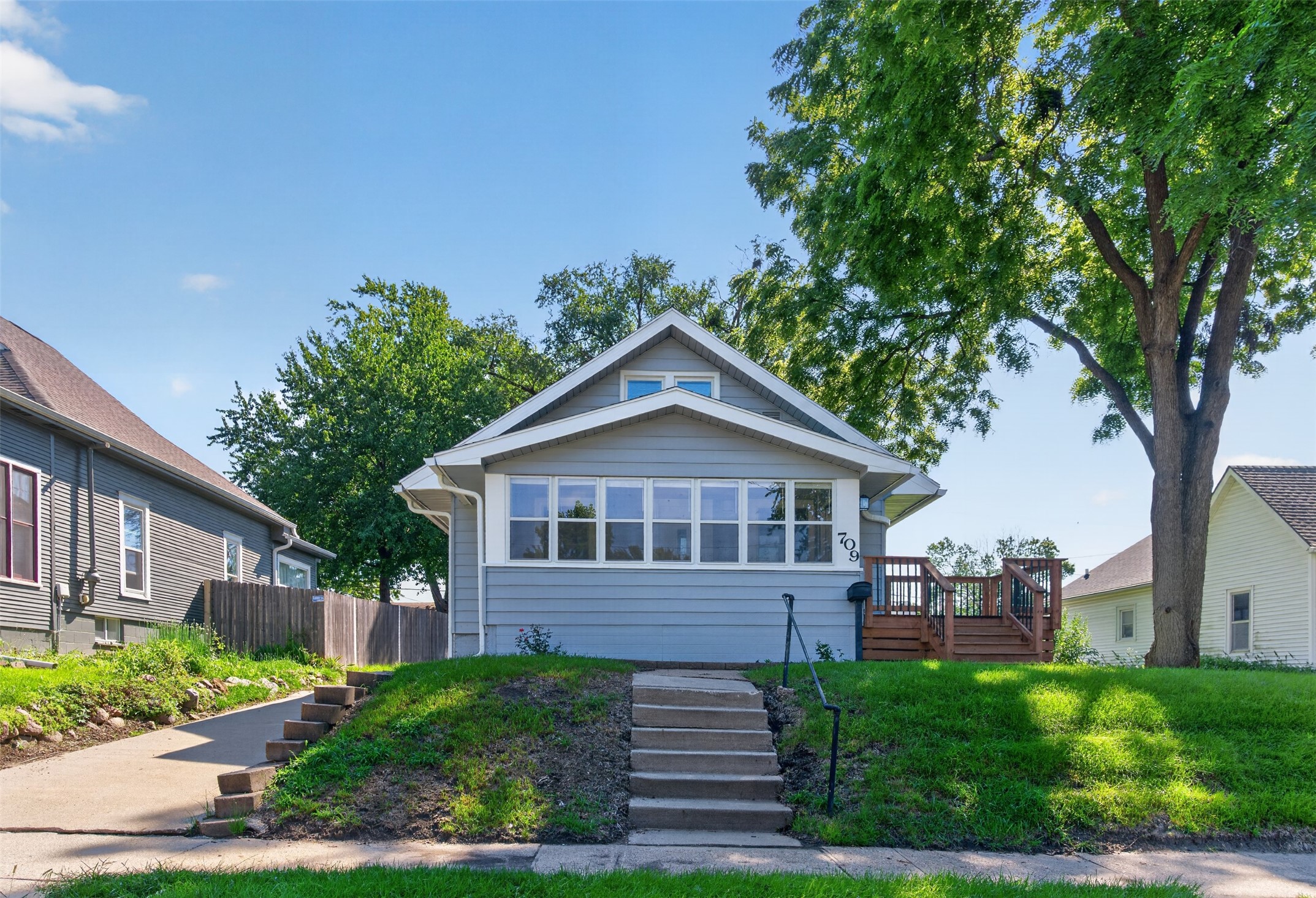 709 Ninth Street Property Photo 1