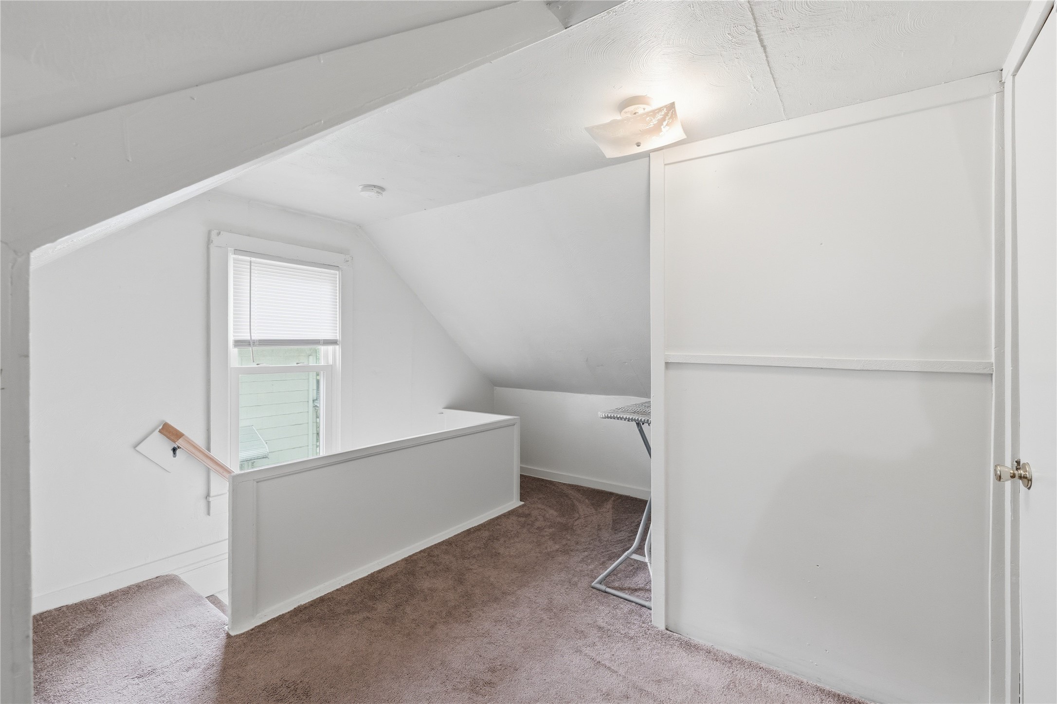 2736 College Avenue Property Photo 14