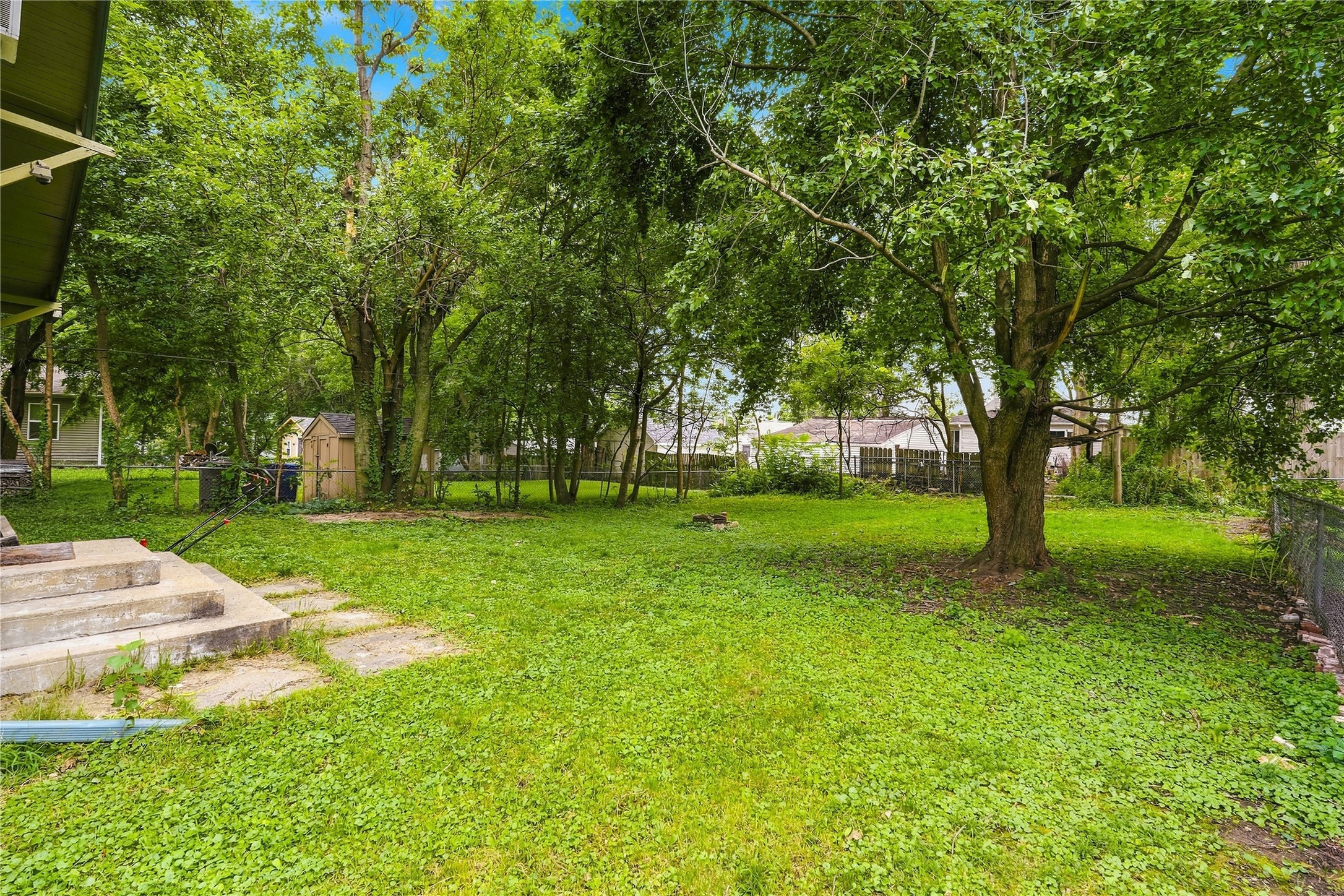2736 College Avenue Property Photo 17