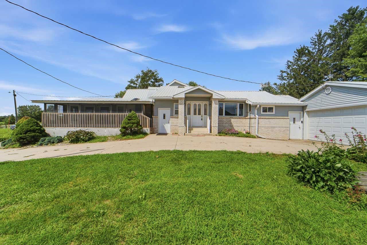 2744 Tank Avenue Property Photo 10