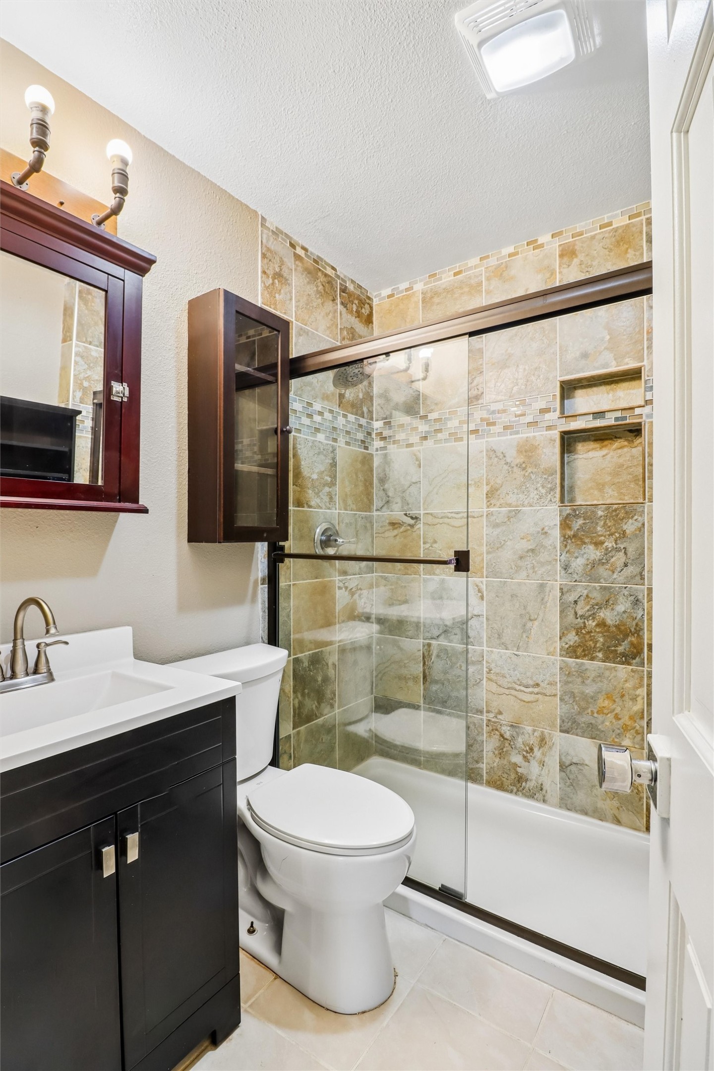 59 E North Street Property Photo 2